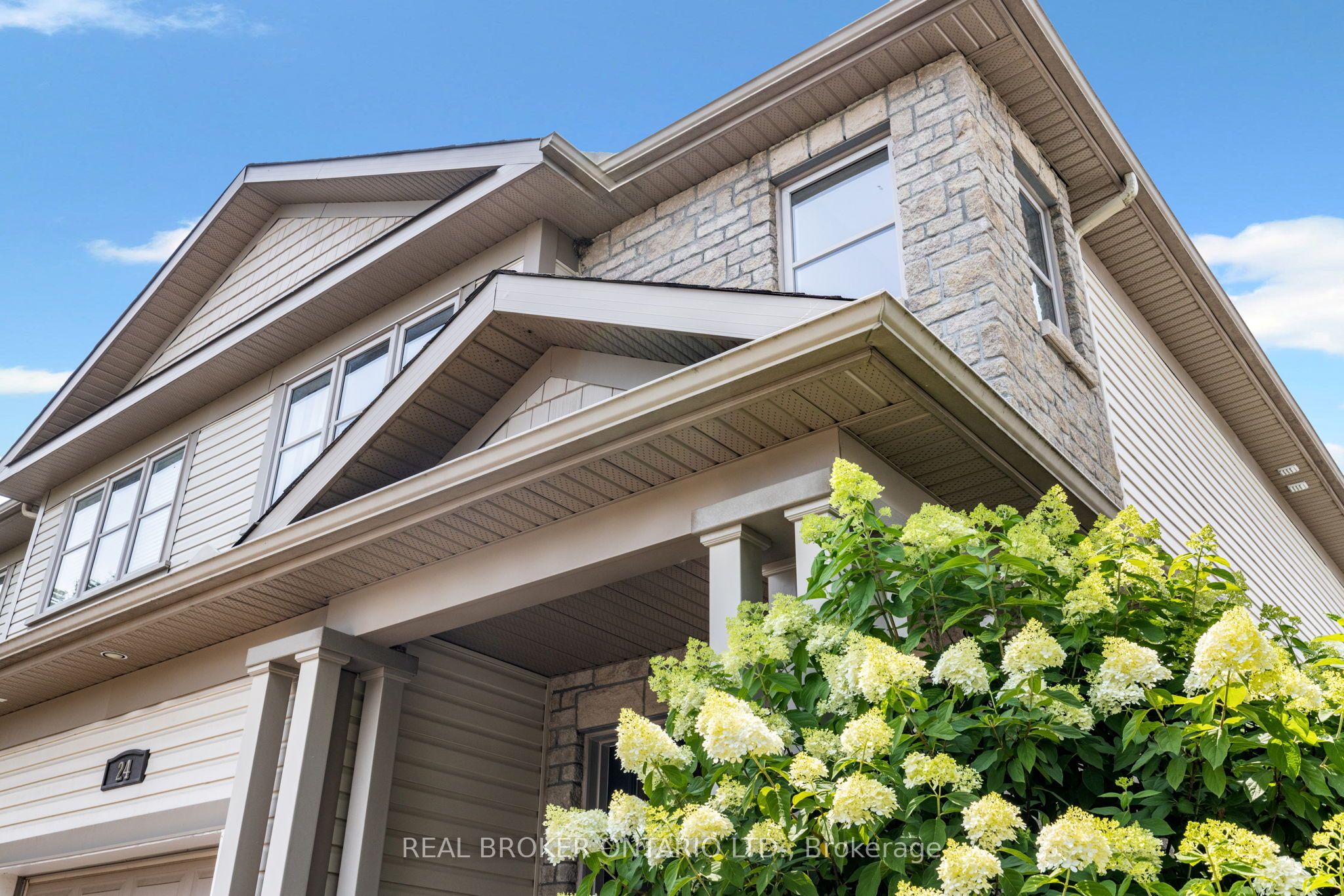 24 Hackberry Trail, Carleton Place, ON K7C 0B1 photo 4