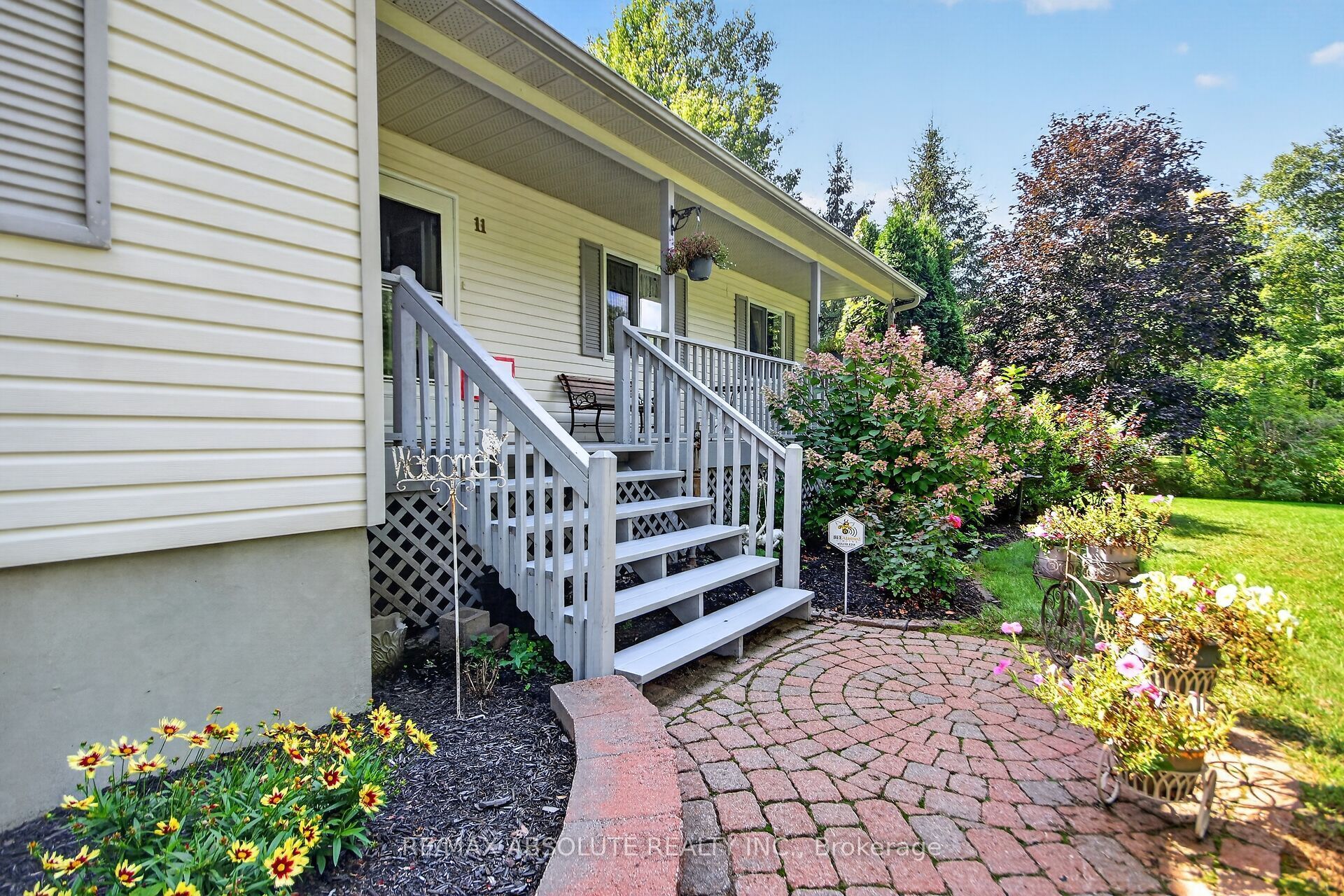 11 Flesher Crescent, North Grenville, ON K0G 1J0 photo 2