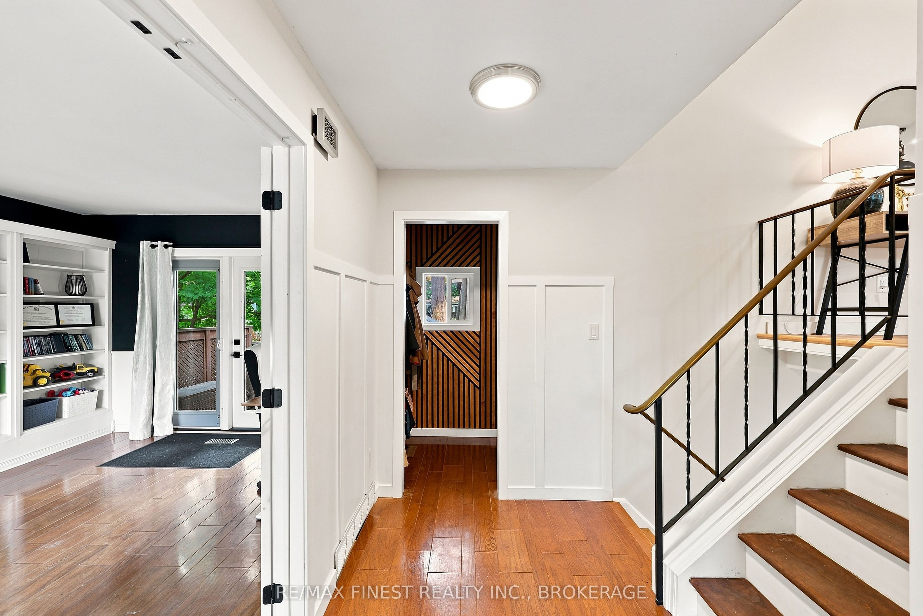 907 Pembridge Crescent, Kingston, ON K7M 6C6 photo 4