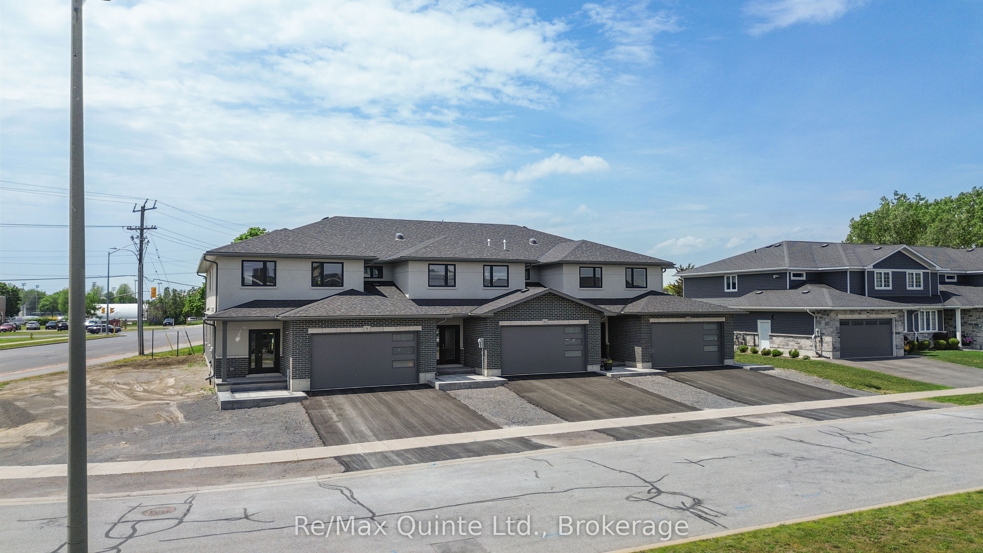 8 Stinson Avenue, Belleville, ON K8P 5N9 photo 5