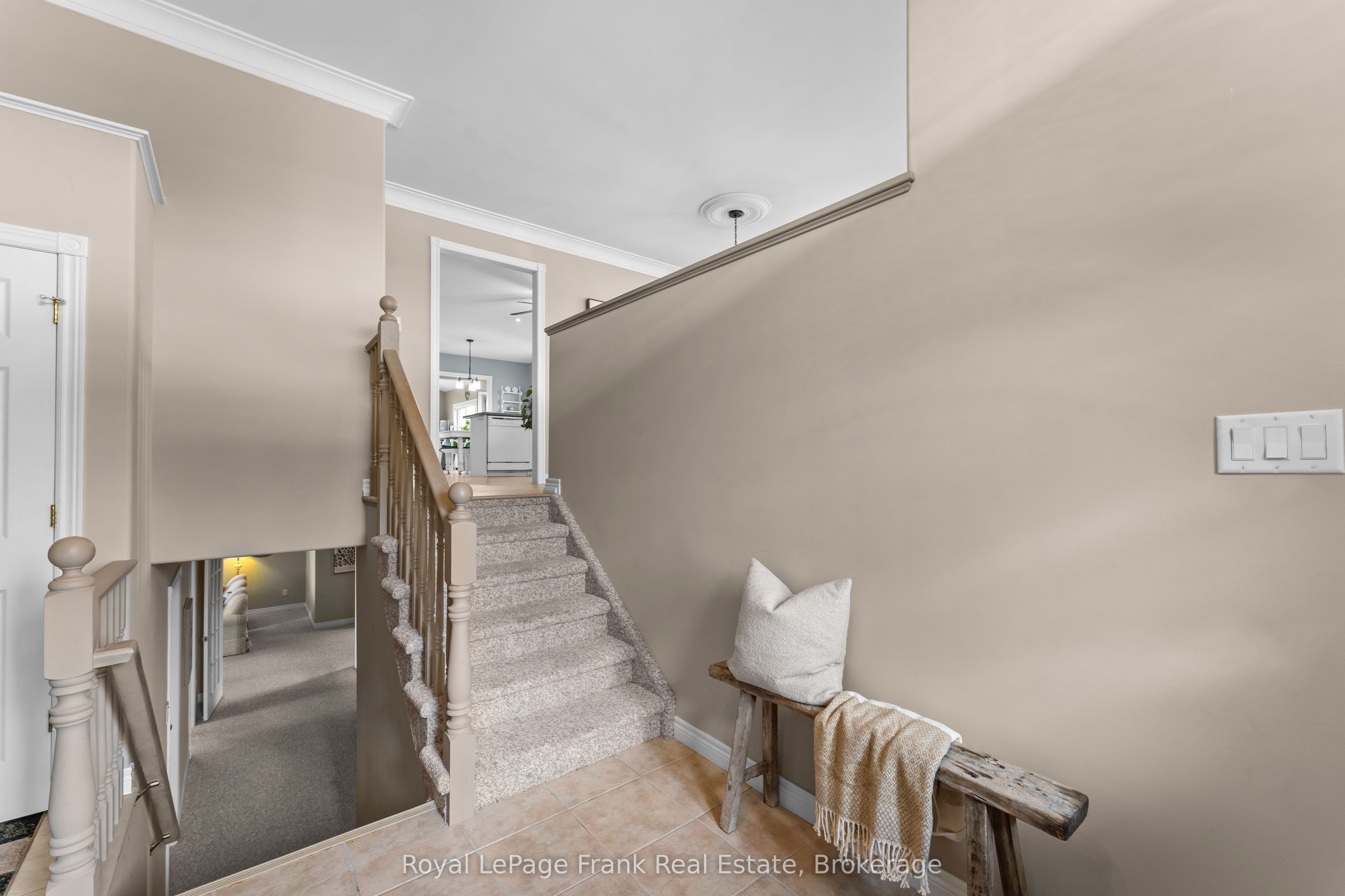 18 Matthews Court, Peterborough, ON K9K 2S8 photo 4