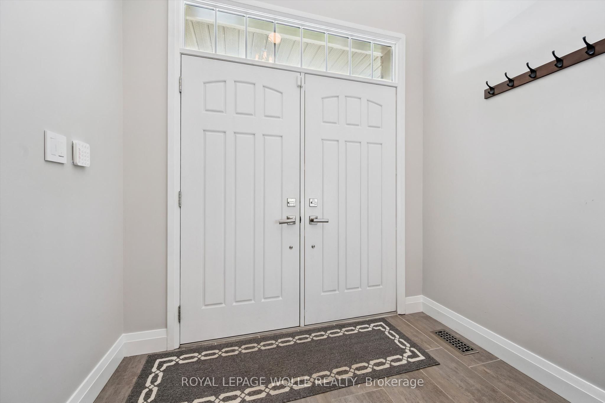 941 Eden Oak Court, Kitchener, ON N2A 0H4 photo 5