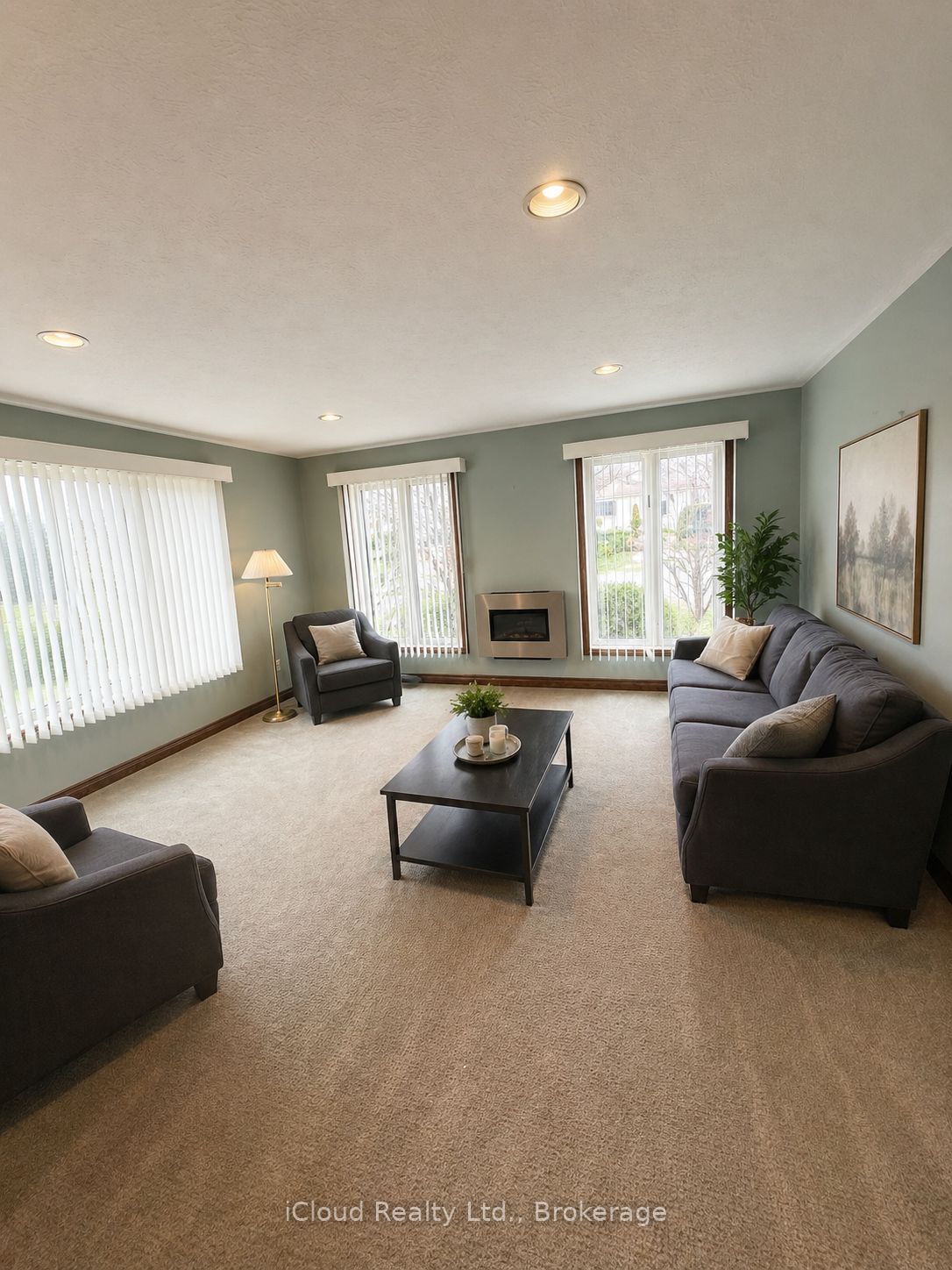 86 Glendale Drive E, Tillsonburg, ON N4G 1J7 photo 3