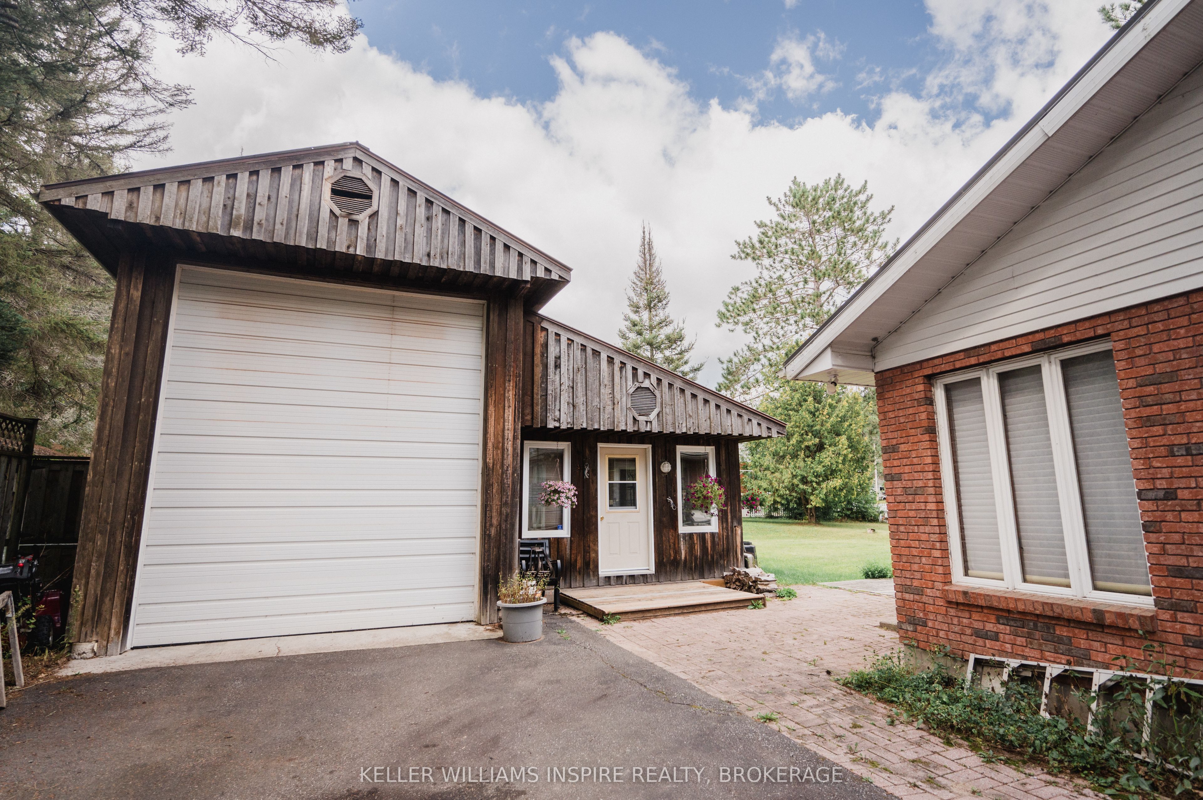 12 Robert Street, Sundridge, ON P0A 1Z0 photo 2