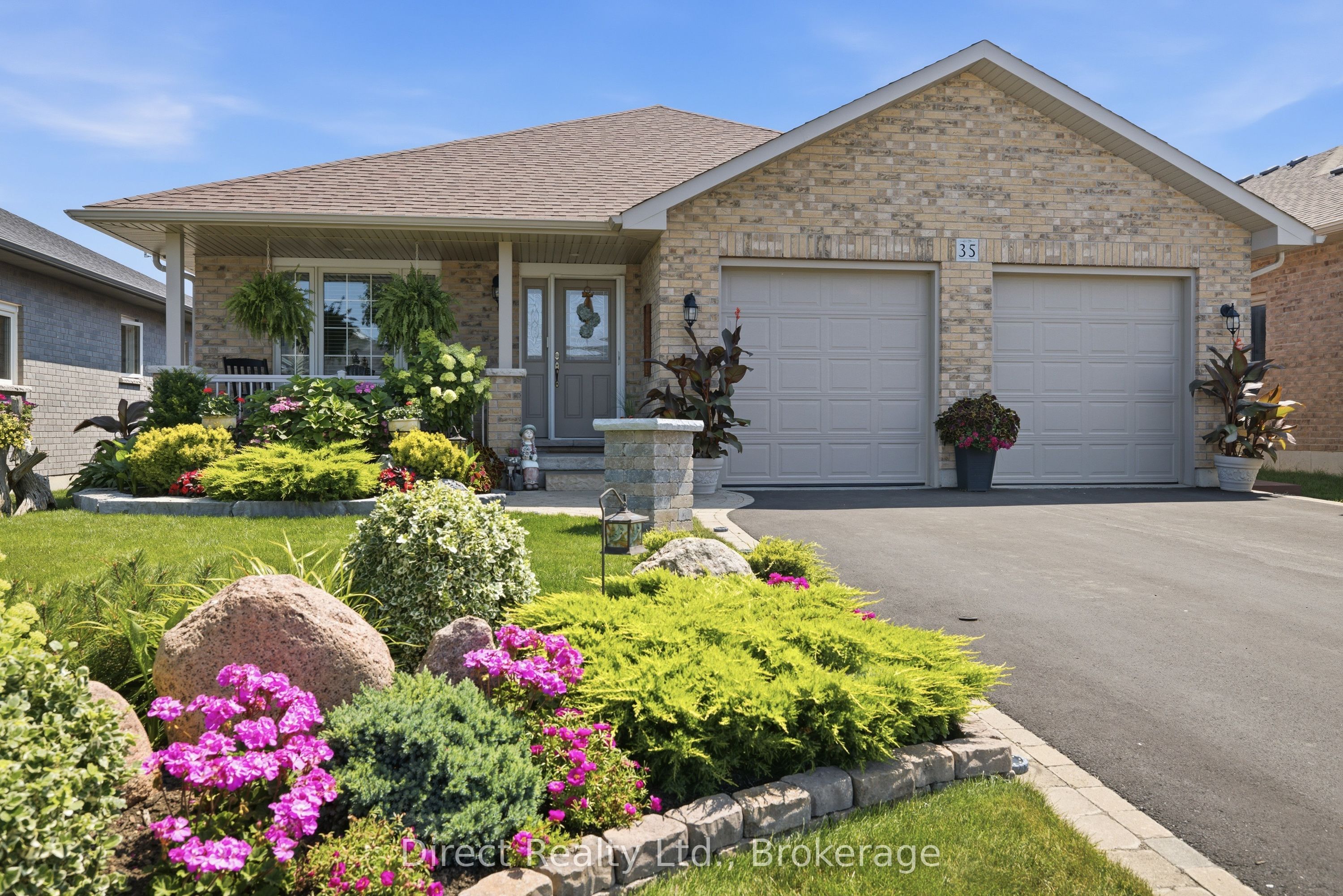 35 Hummingbird Drive, Belleville, ON K8N 0H2