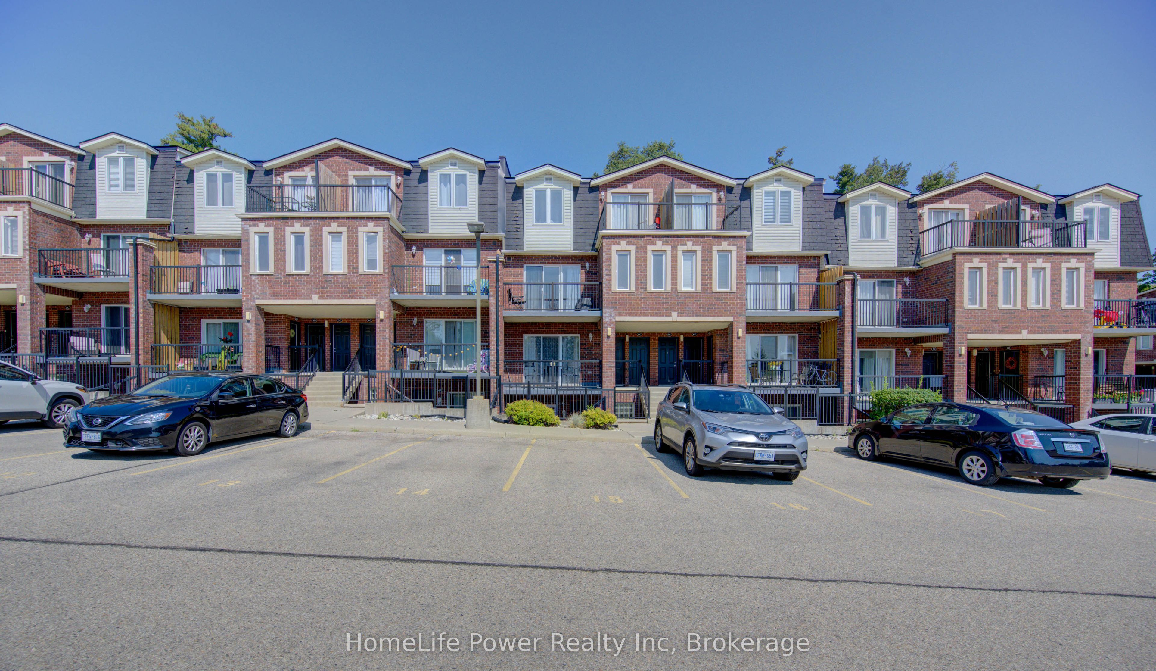 45 Cedarhill Crescent 5A, Kitchener, ON N2E 0A2 photo 3