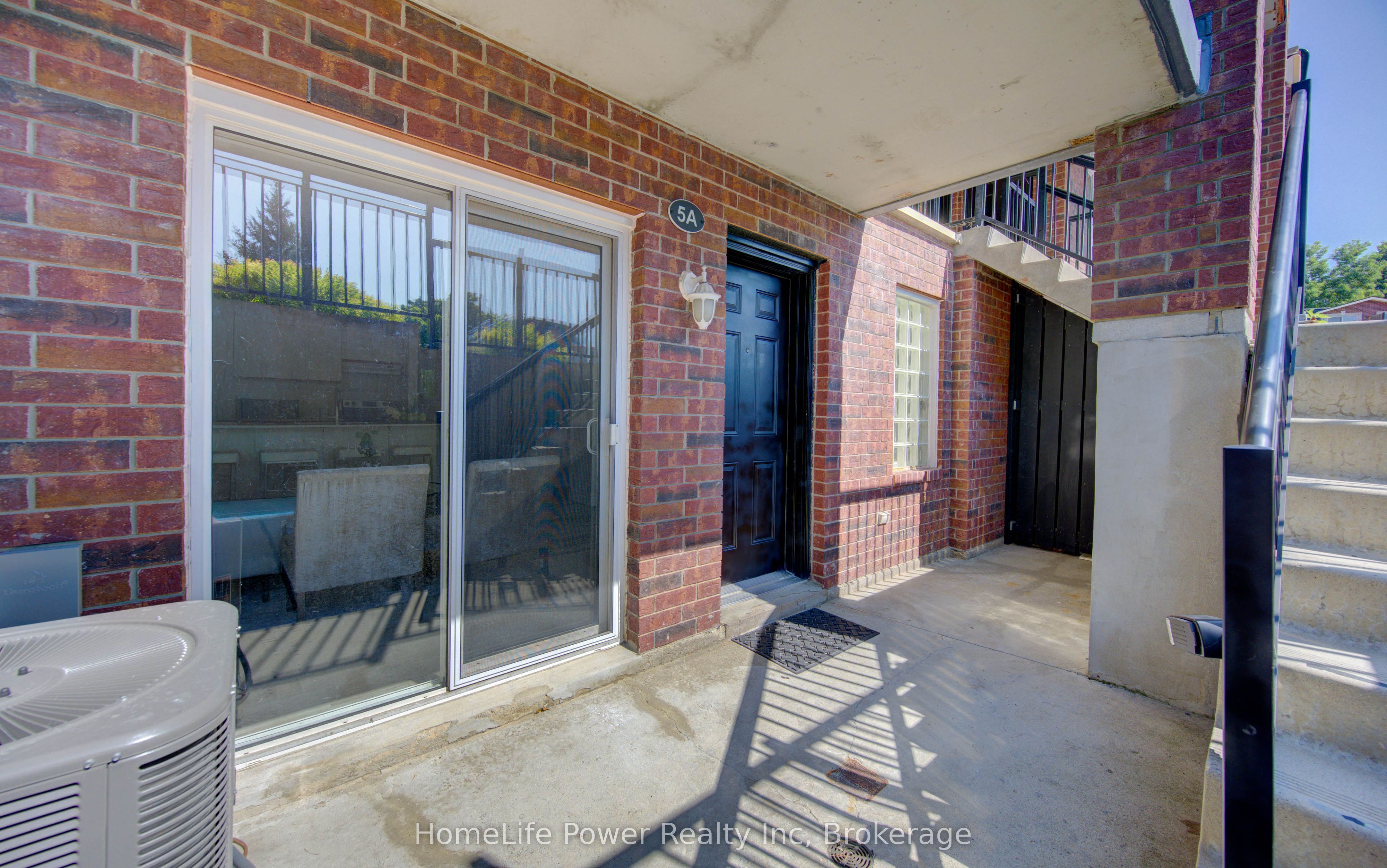 45 Cedarhill Crescent 5A, Kitchener, ON N2E 0A2 photo 5
