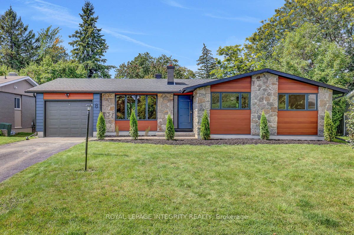 8 Brian Crescent, Qualicum - Bruce Farm - Greenbelt and Area, ON K2H 6X3
