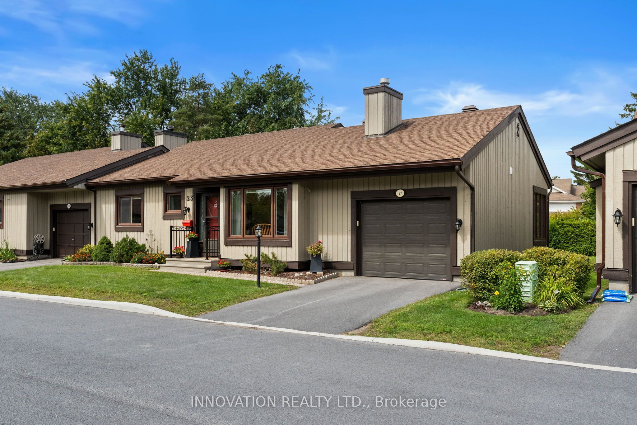 23 Glen Abbey Crescent, Stittsville - Munster - Richmond, ON K2S 1R6 photo 2