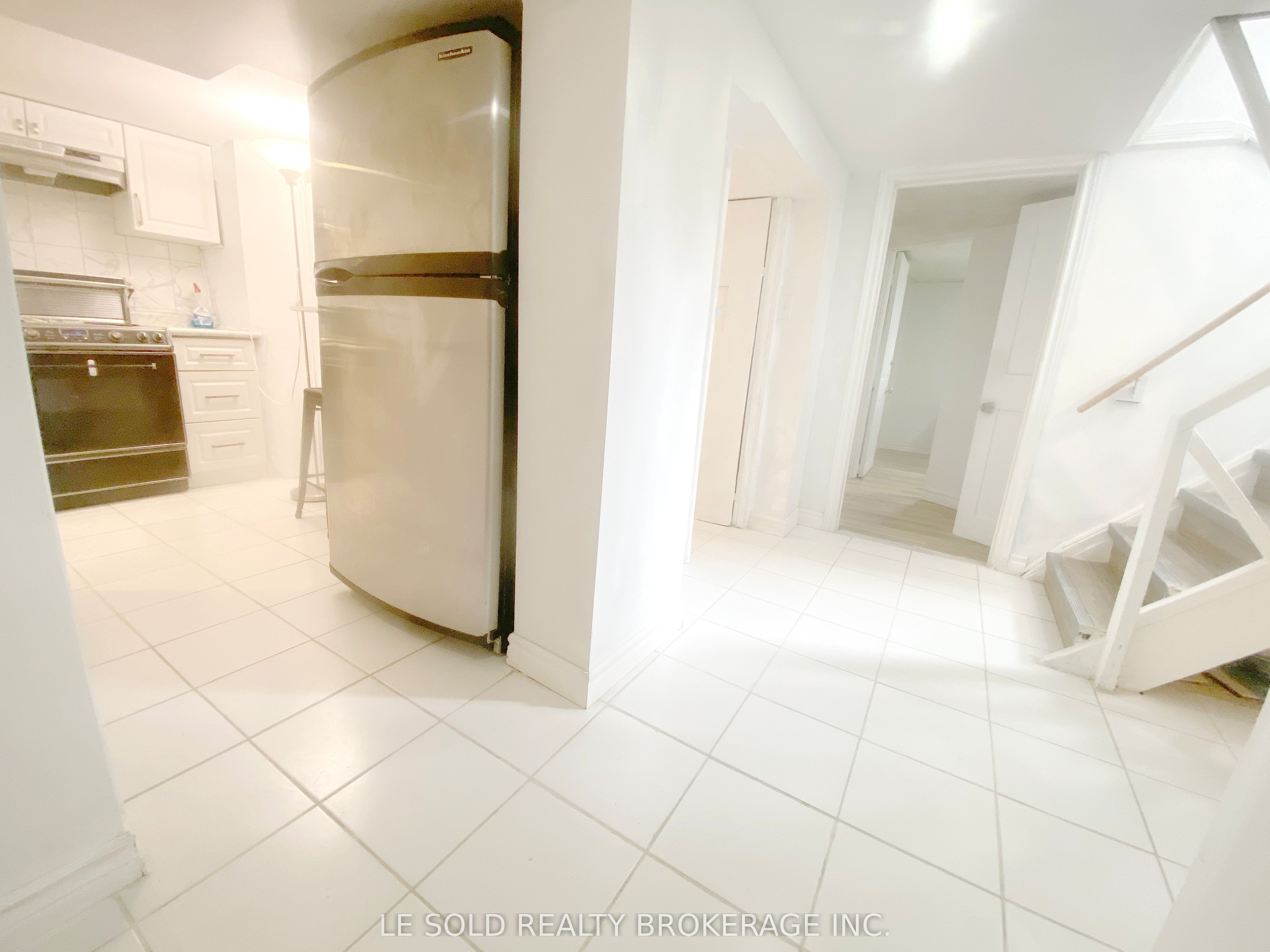 112 Leland Street Room Bsmt, Hamilton, ON L8S 3A2 photo 5