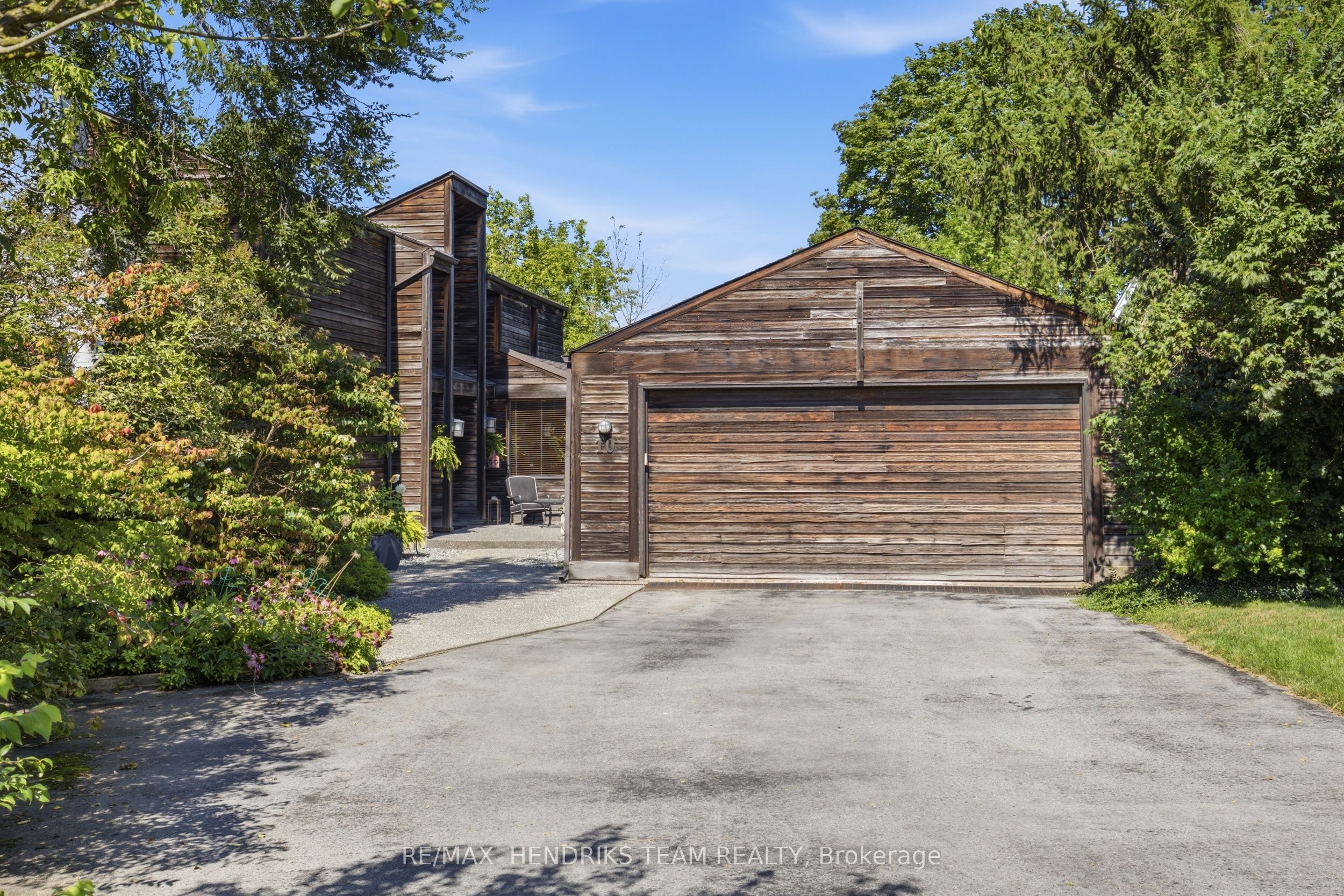 10 Vergorda Circle, St. Catharines, ON L2T 2P2 photo 3