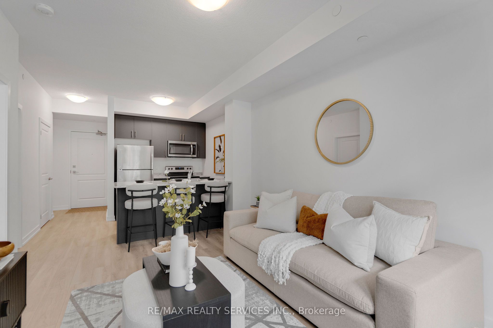 5055 Greenlane Road 136, Lincoln, ON L3J 2J3