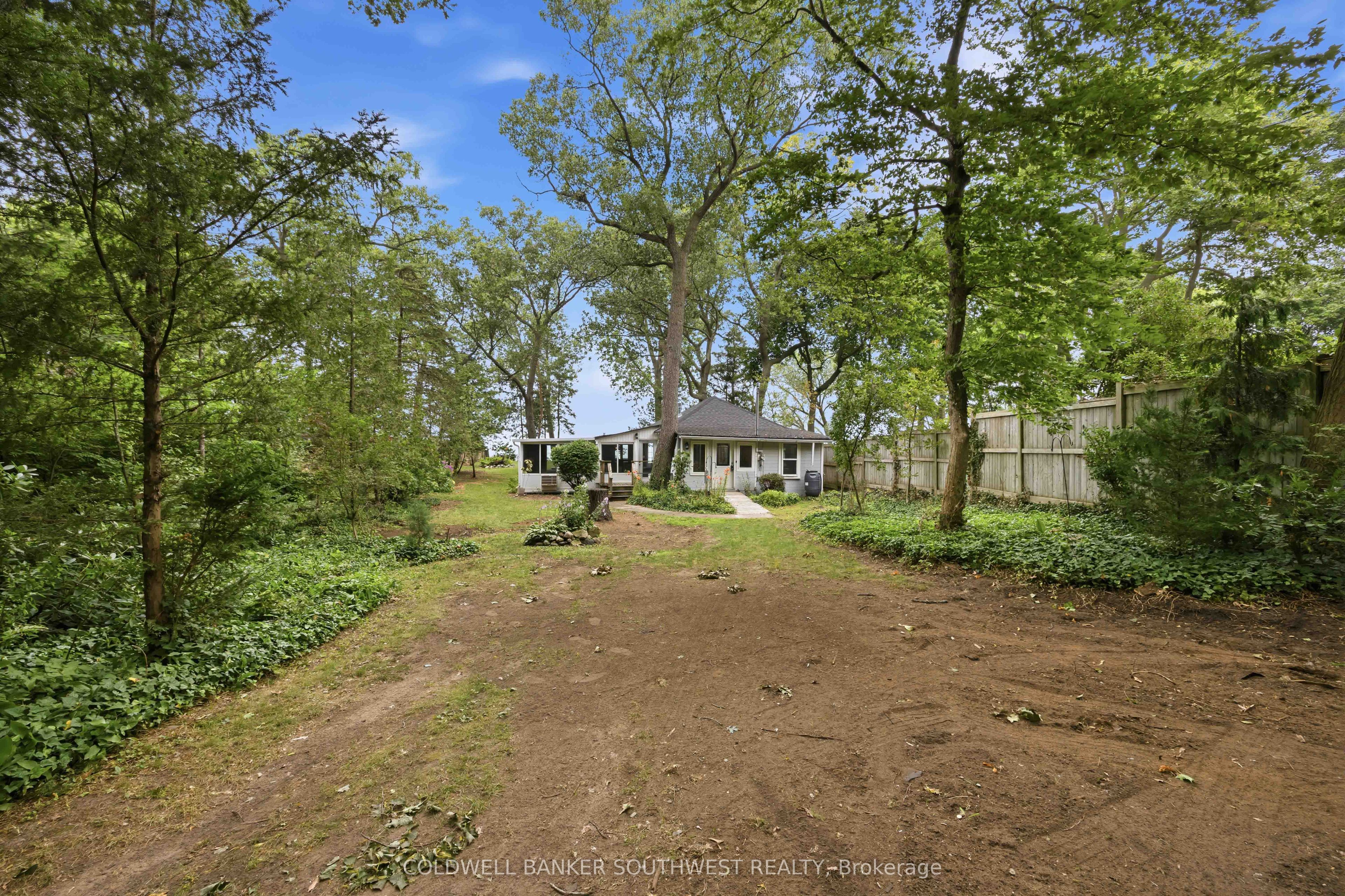 1996 Lakeshore Road, Sarnia, ON N7X 1E9 photo 3