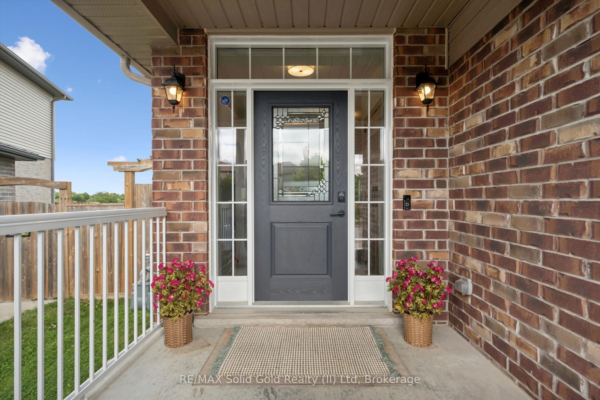952 Eden Oak Court, Kitchener, ON N2A 0C6 photo 4