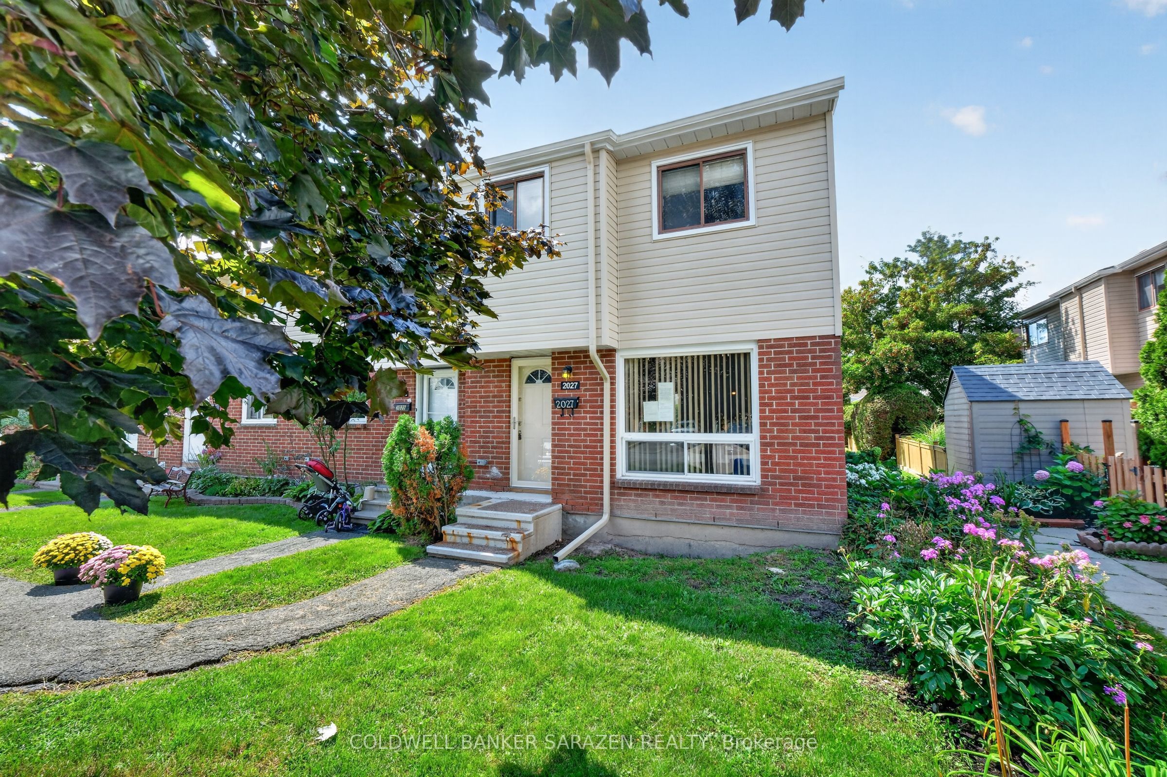 2027 Kelden Crescent, Blackburn Hamlet, ON K1B 4Y1