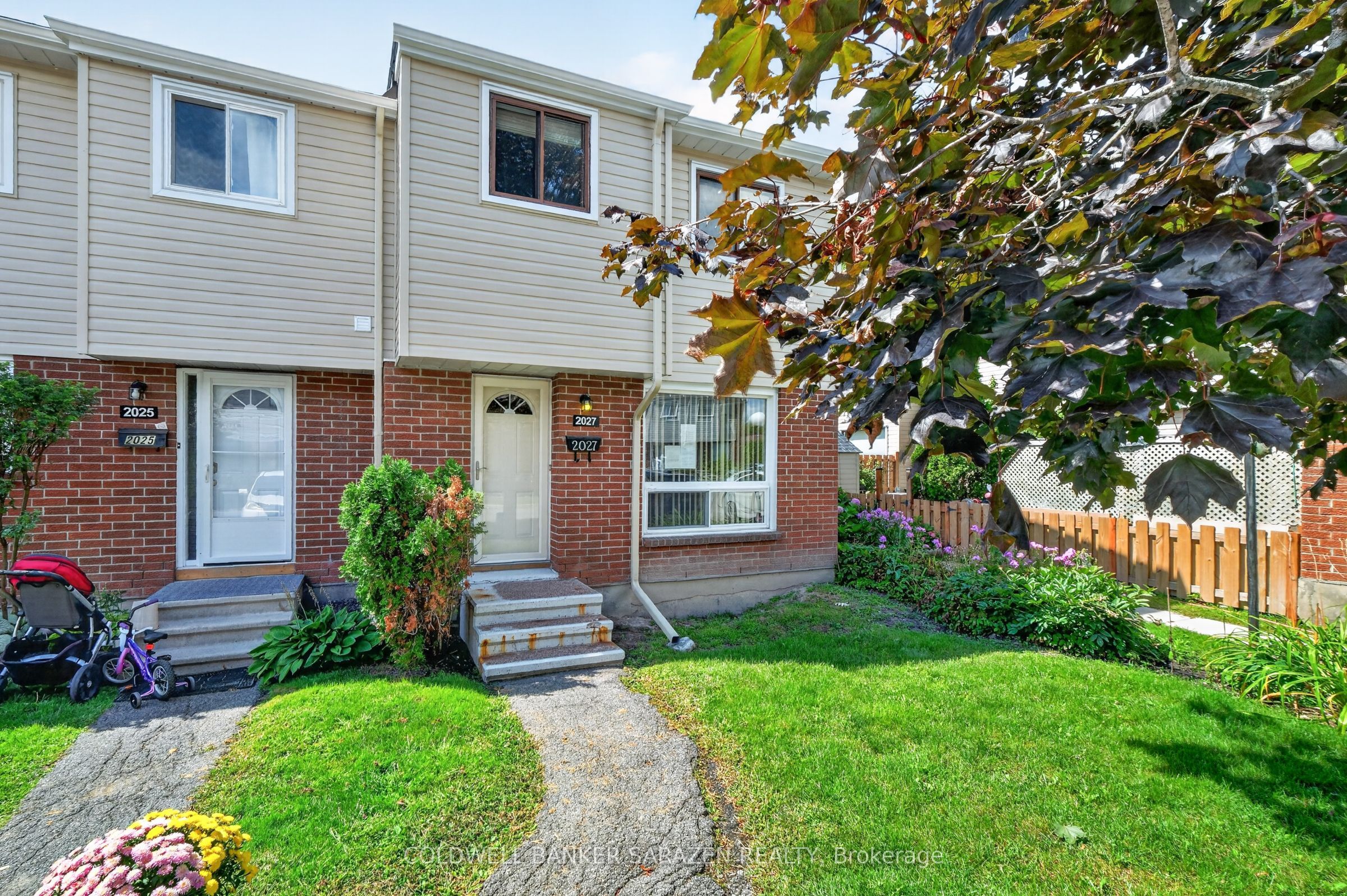 2027 Kelden Crescent, Blackburn Hamlet, ON K1B 4Y1 photo 4