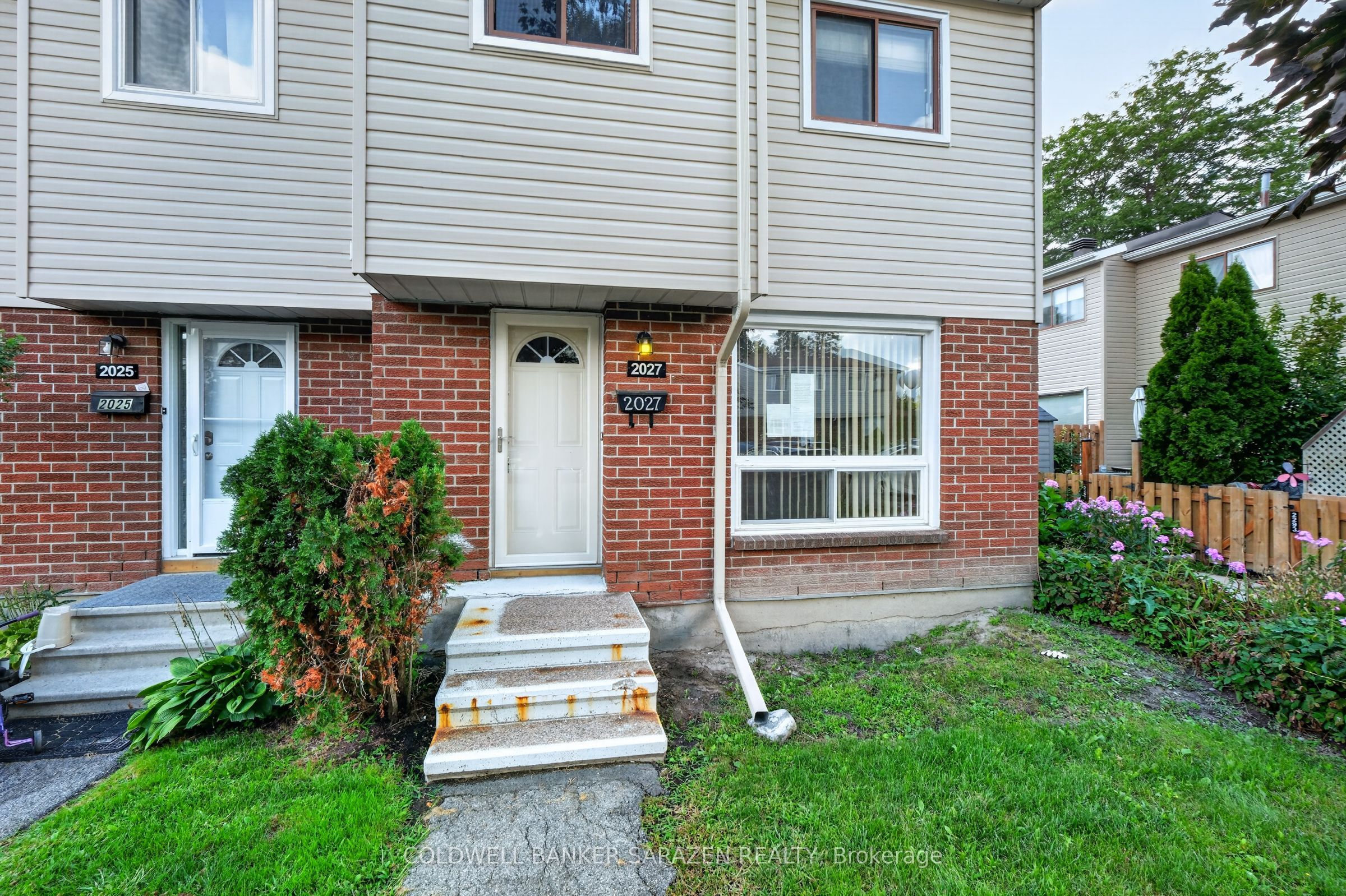 2027 Kelden Crescent, Blackburn Hamlet, ON K1B 4Y1 photo 5