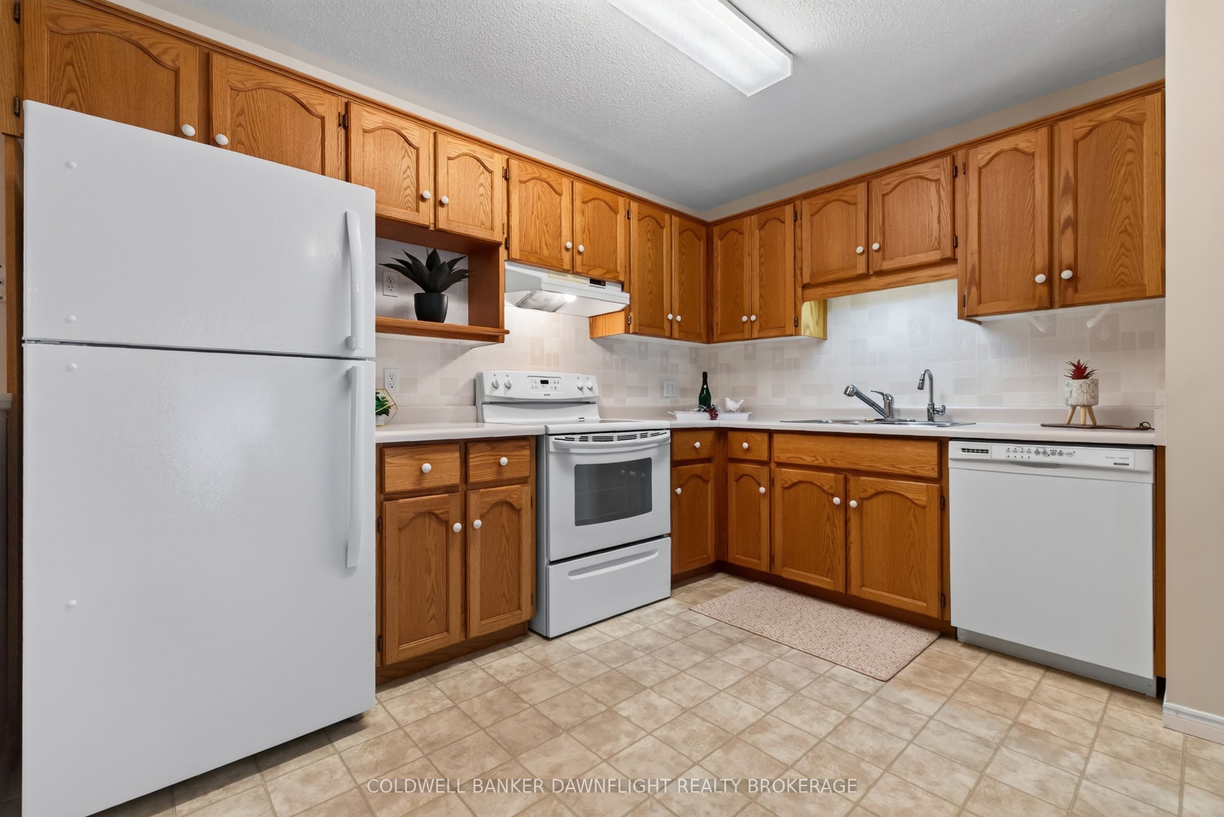 300 Johnt Street S 51, Stratford, ON N5A 7V5 photo 3