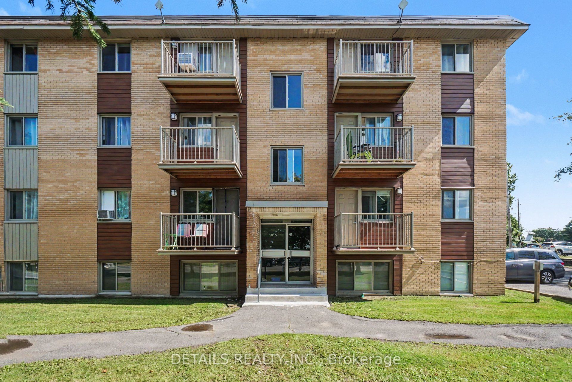 1015 Cartier Boulevard 4, Hawkesbury, ON K6A 2Y4