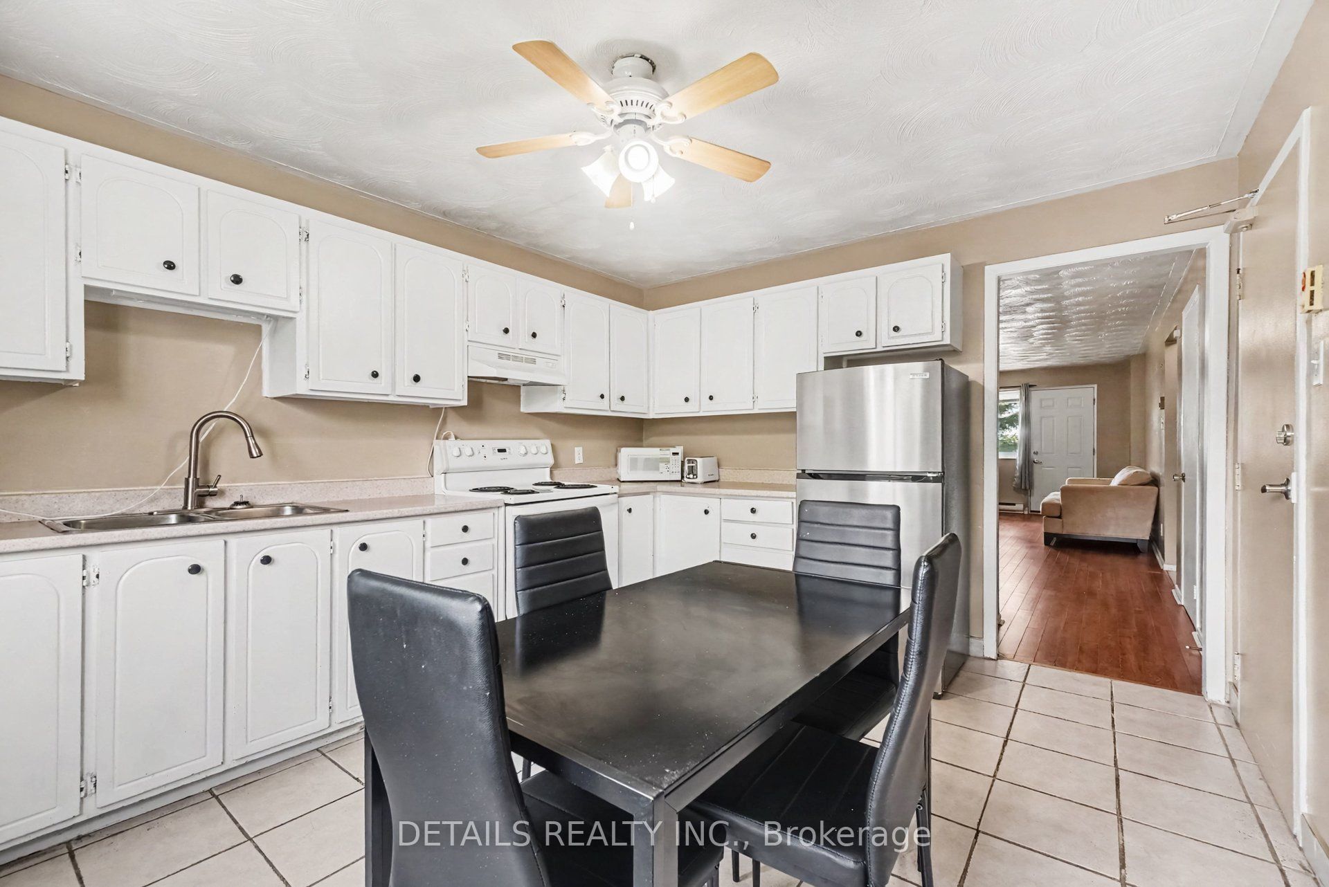 1015 Cartier Boulevard 4, Hawkesbury, ON K6A 2Y4 photo 4