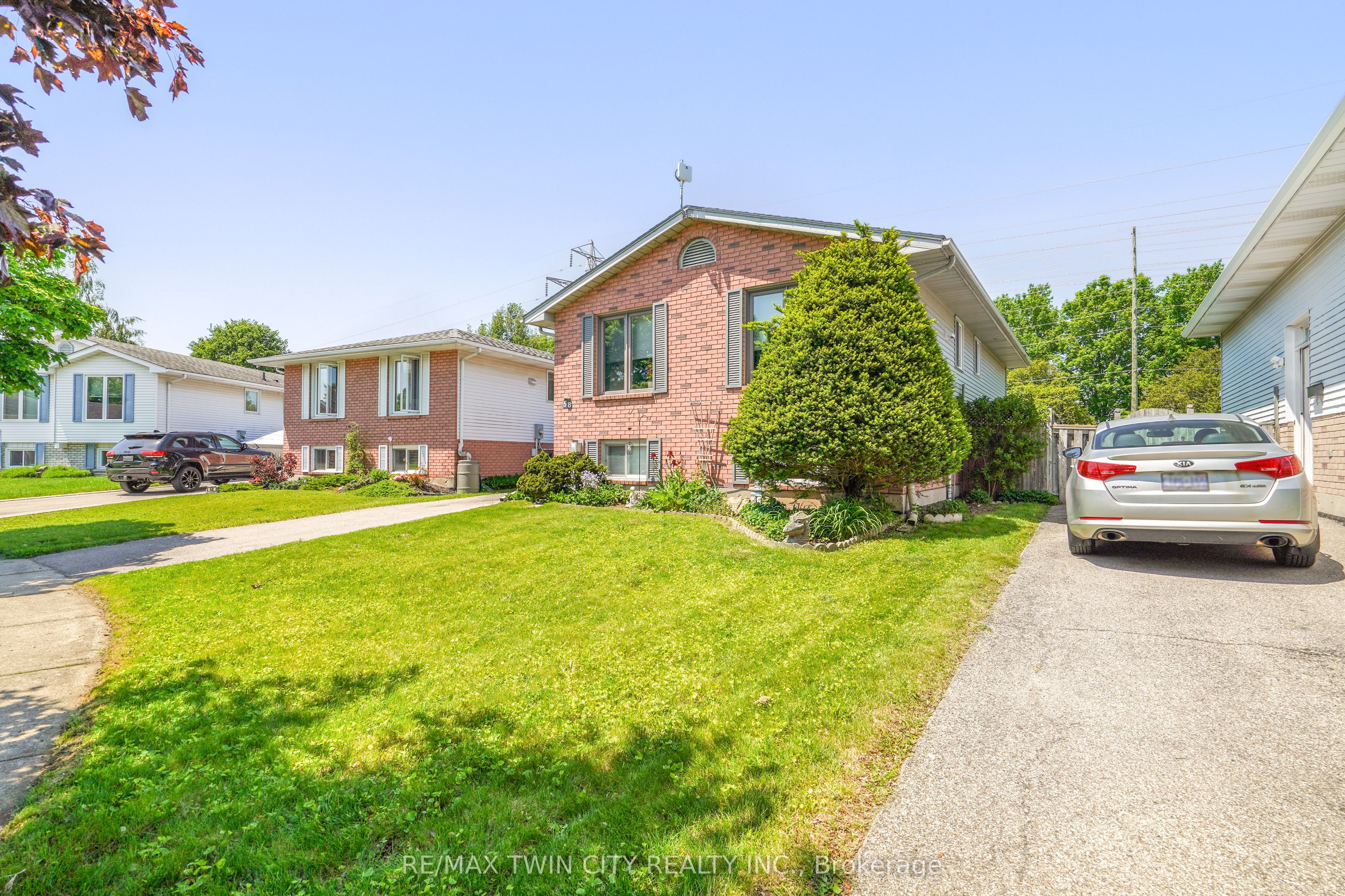 58 Arbor Drive, Brantford, ON N3P 2A7 photo 3