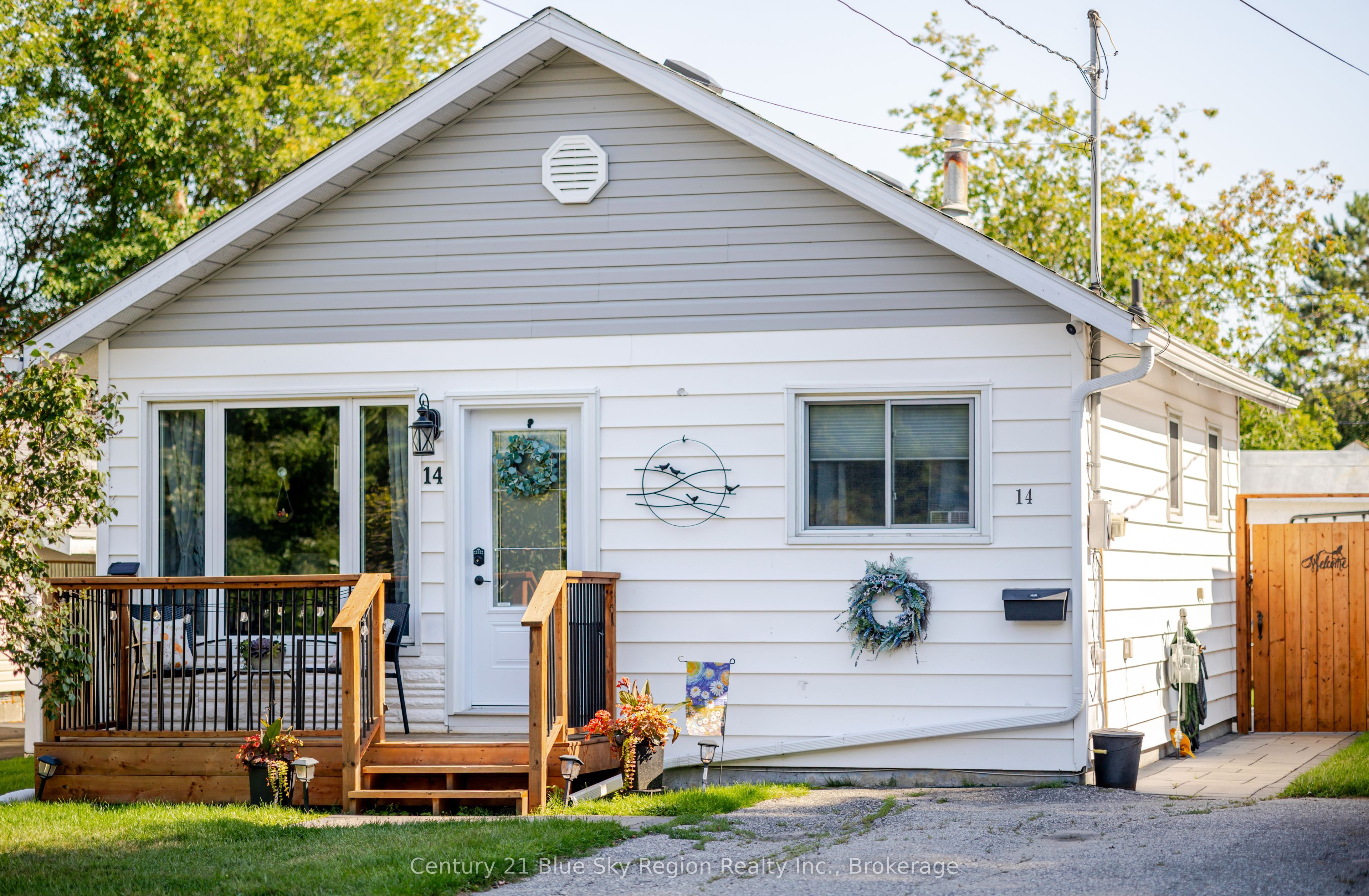 14 MacDonald Avenue W, North Bay, ON P1A 1G4