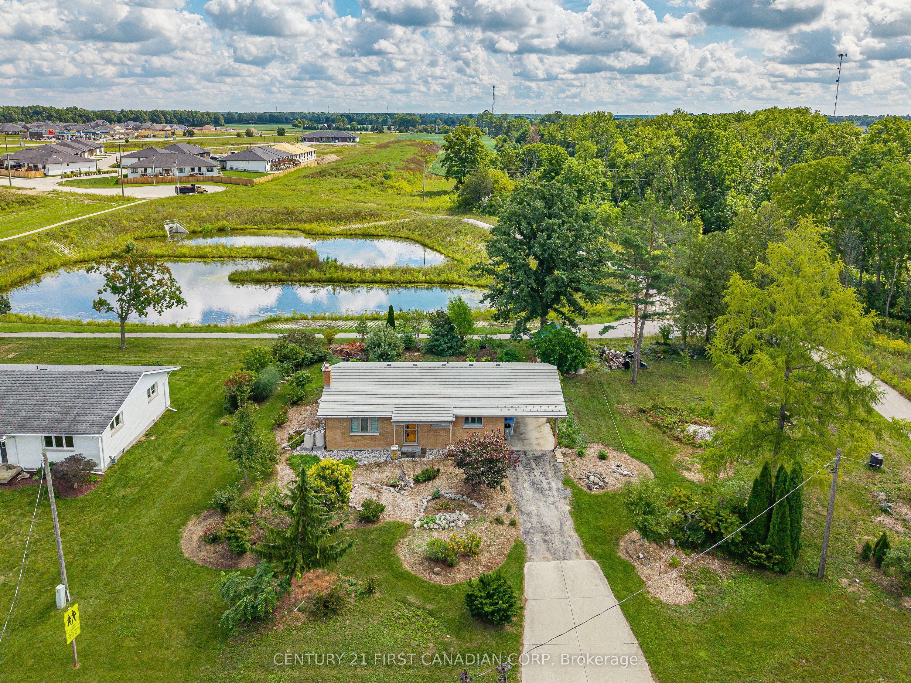 52 Gill Road, Lambton Shores, ON N0M 1T0 photo 2