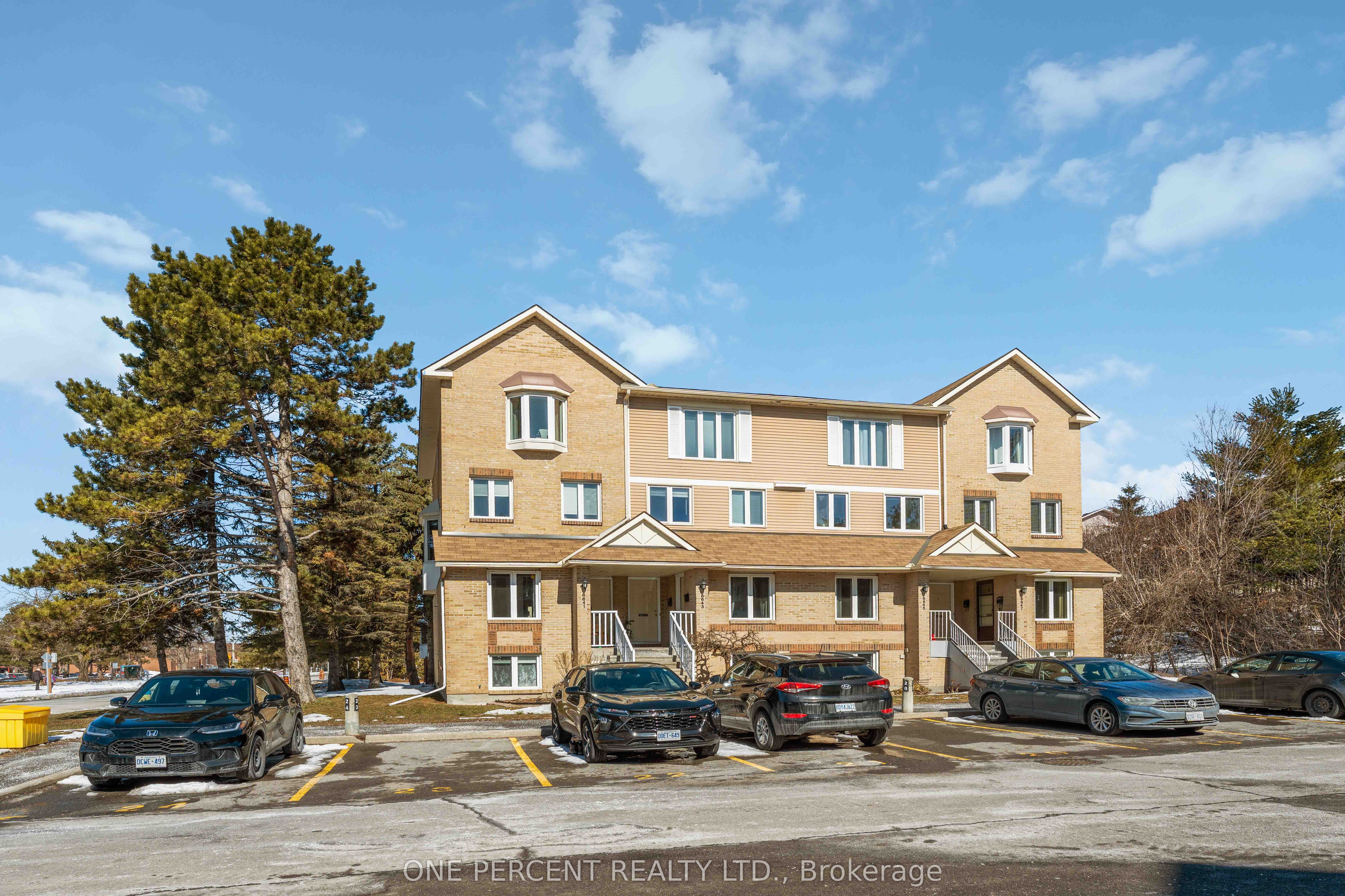 6643 Bilberry Drive A, Orleans - Convent Glen and Area, ON K1C 4N5