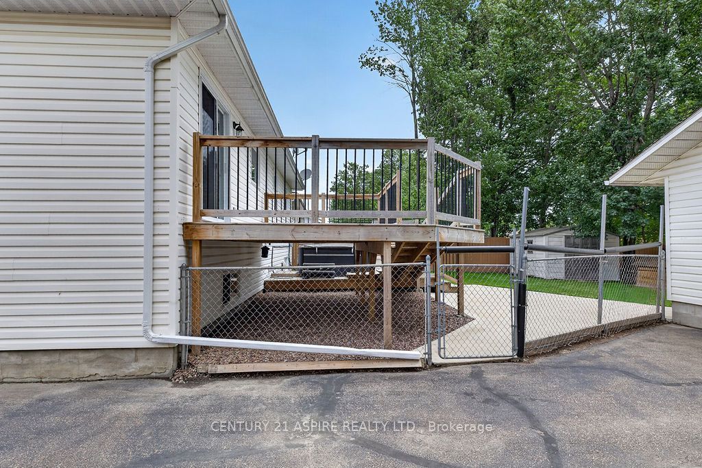 50 Portage Road, Petawawa, ON K8H 3M8 photo 5