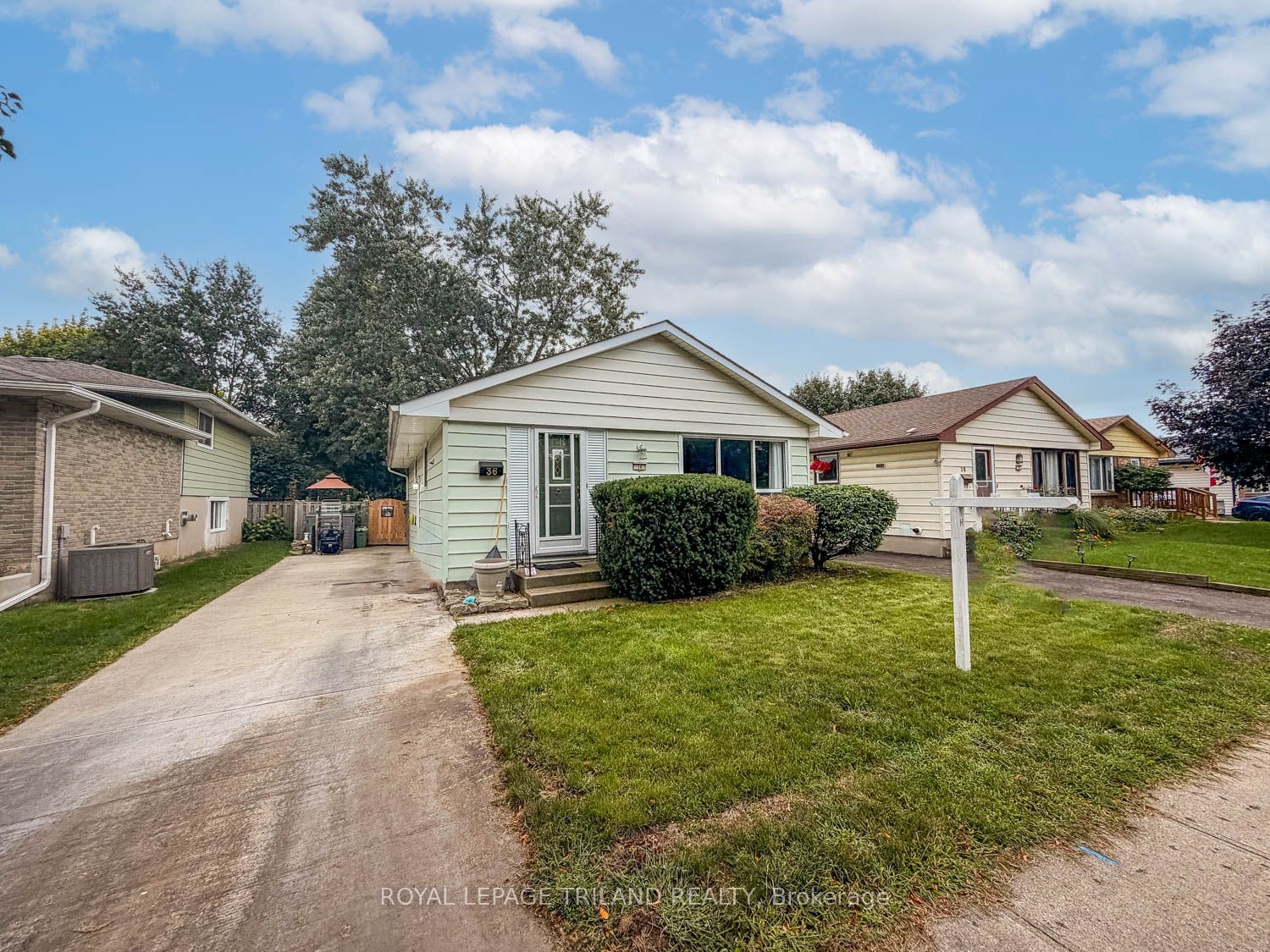 36 Upcott Crescent, London South, ON N6E 1S7 photo 2