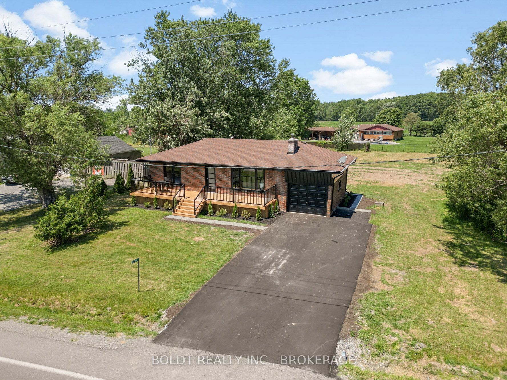 6221 Lyons Creek Road, Niagara Falls, ON L2G 0L9 photo 2
