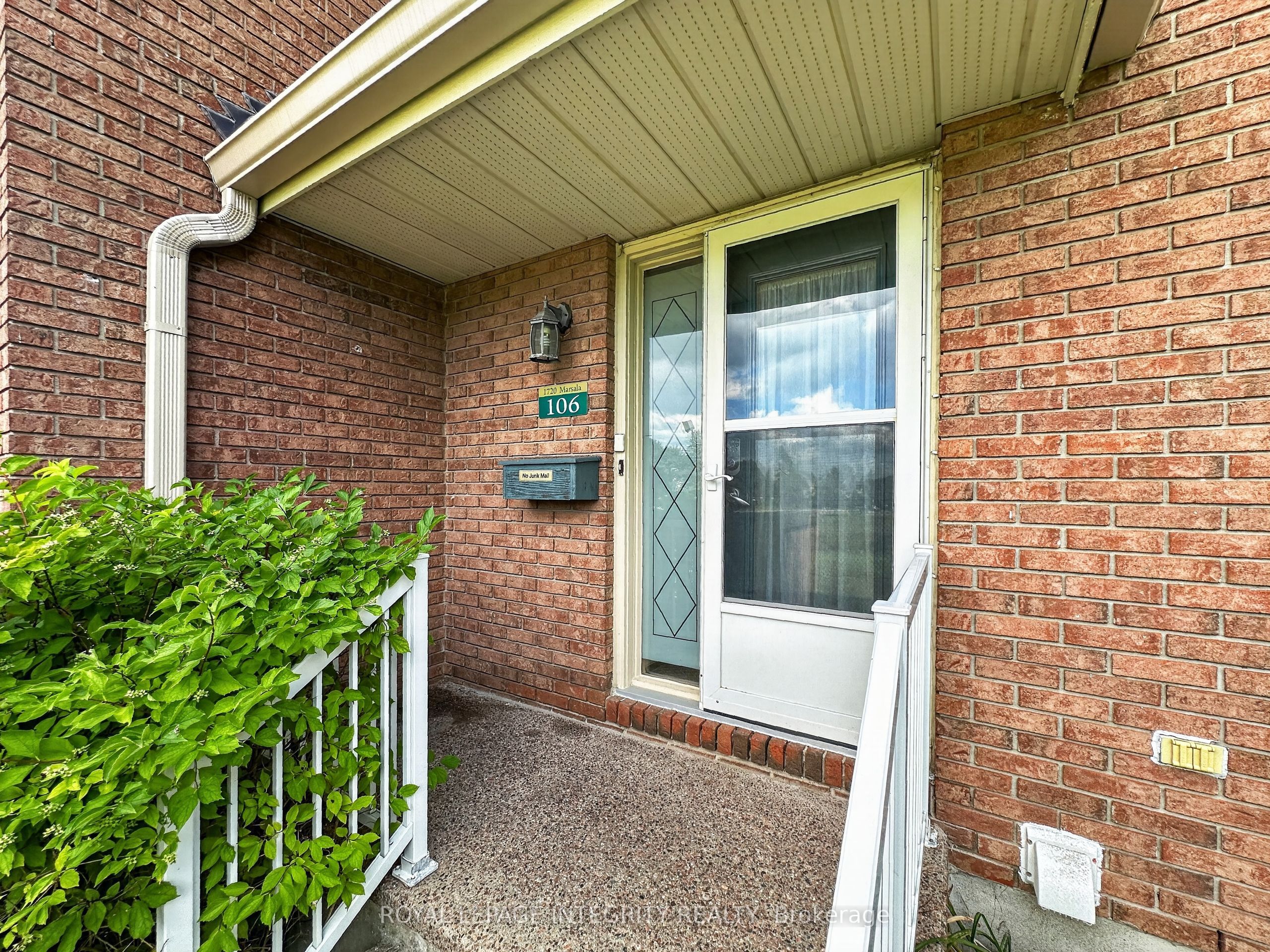 1720 Marsala Crescent 106, Orleans - Cumberland and Area, ON K4A 2G8 photo 3