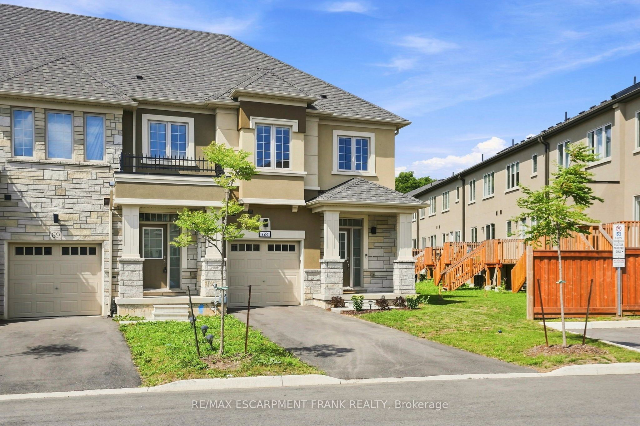 305 Garner Road W 68, Hamilton, ON L9G 3K9 photo 2