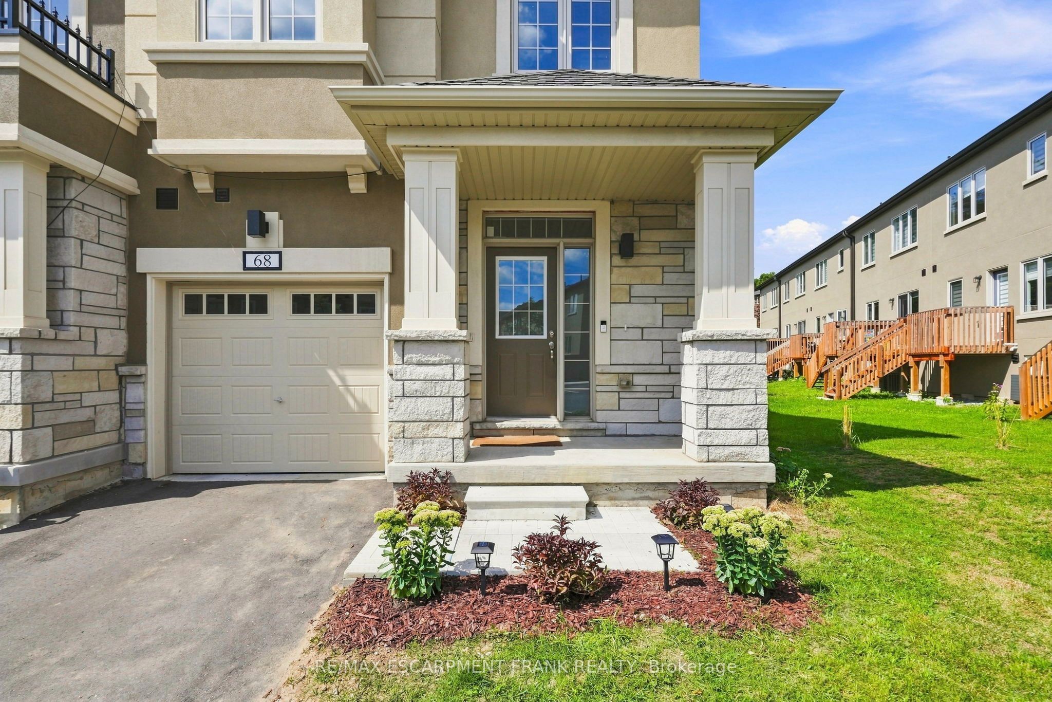 305 Garner Road W 68, Hamilton, ON L9G 3K9 photo 4