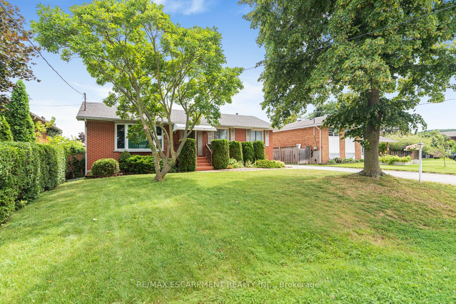 37 Lorne Avenue, Grimsby, ON L3M 2H8 photo 5