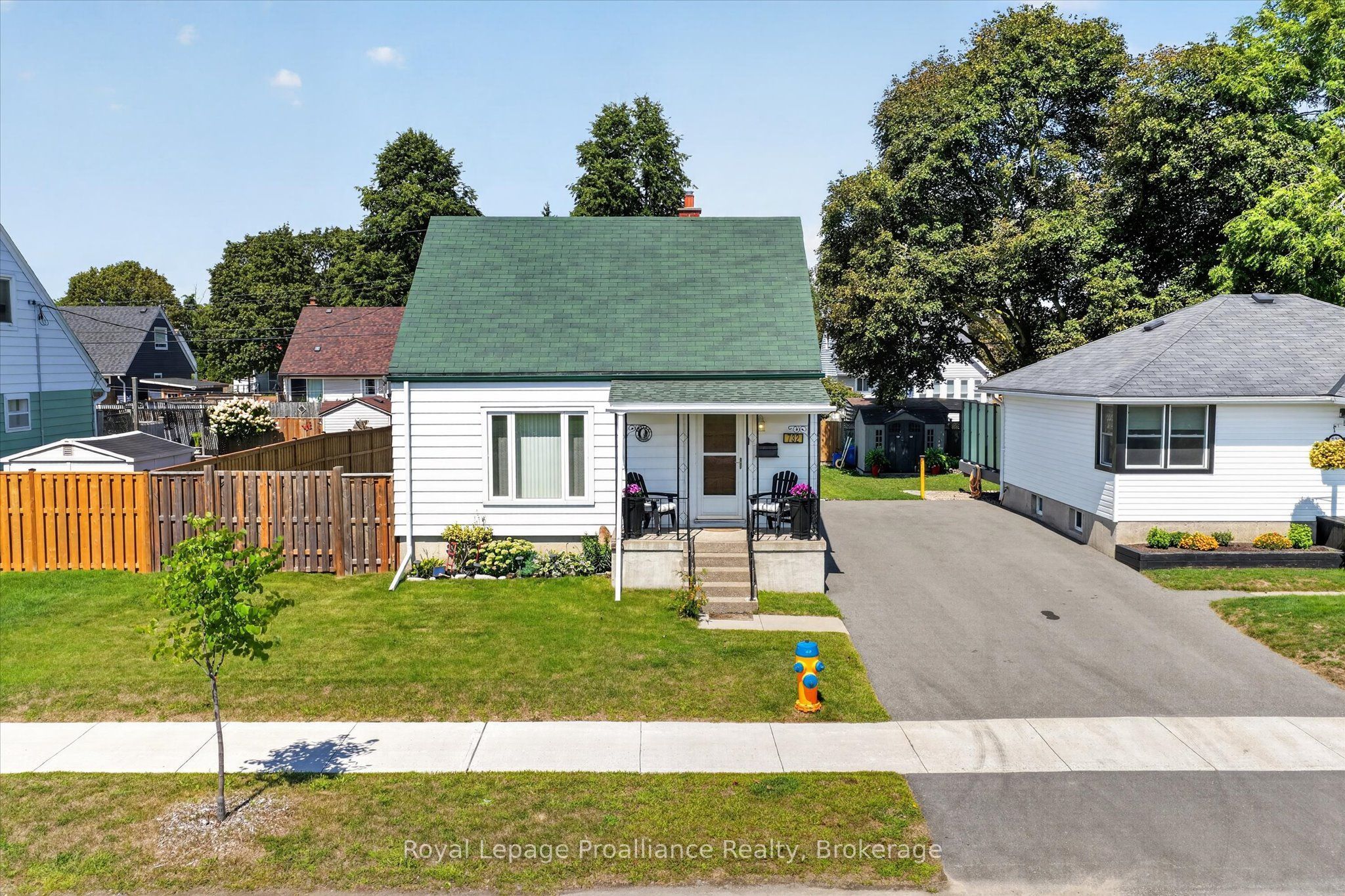 732 Gillespie Avenue, Peterborough, ON K9J 4B7 photo 2