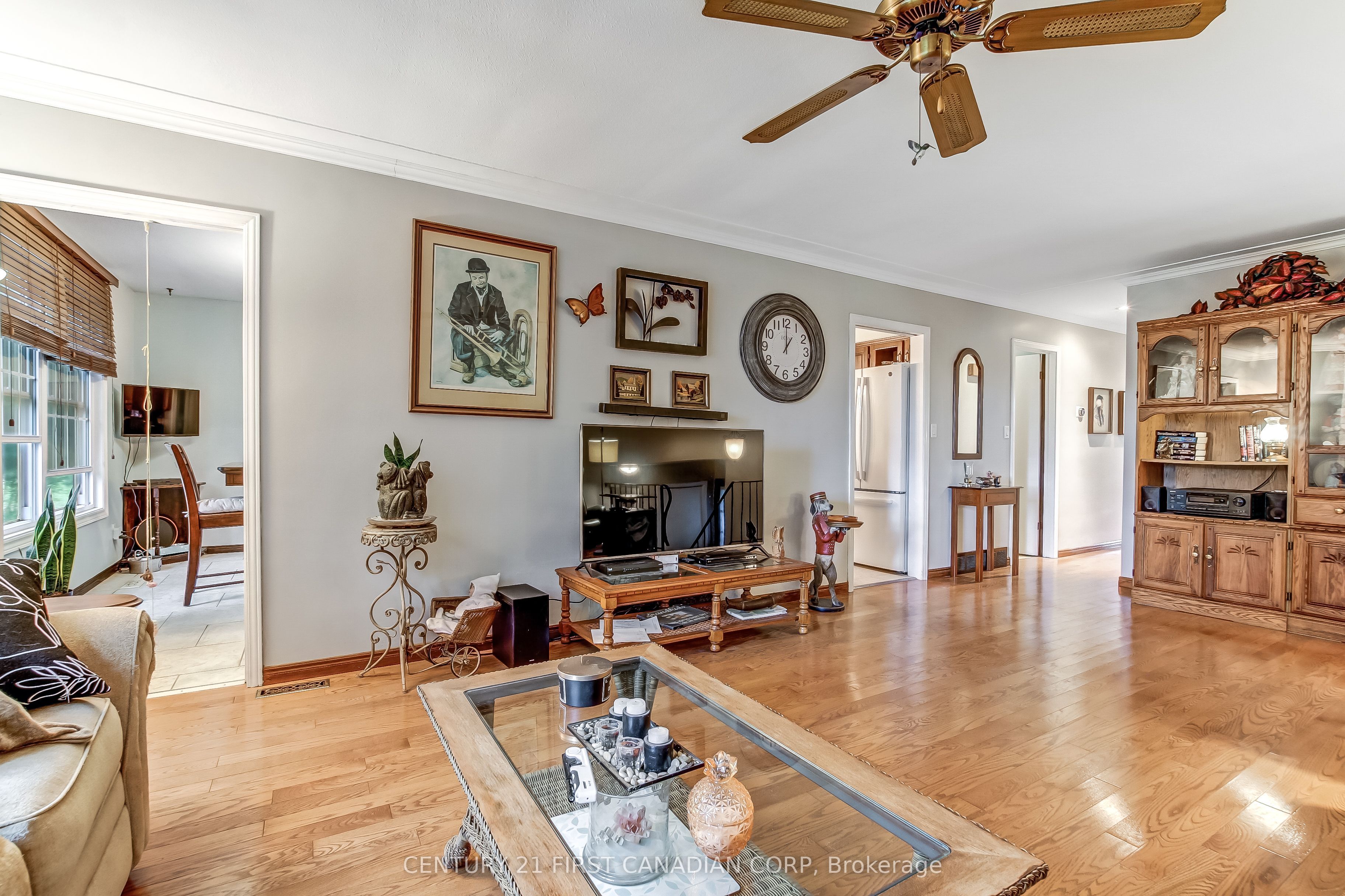6892 Century Drive, Strathroy-Caradoc, ON N6B 3N1 photo 5