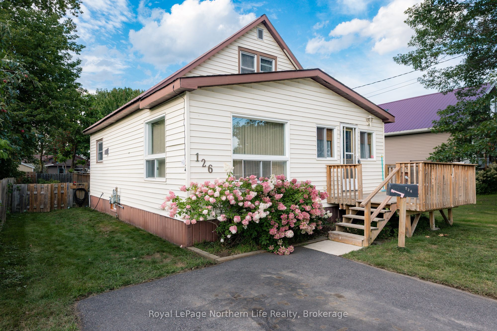 126 Judge Avenue, North Bay, ON P1A 1B6 photo 3