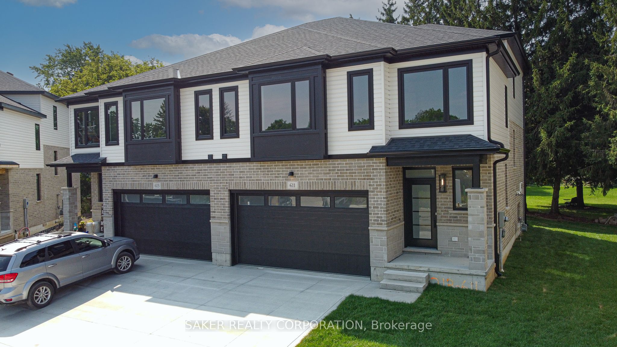 619 REGENT Street, Strathroy-Caradoc, ON N0L 1W0 photo 2