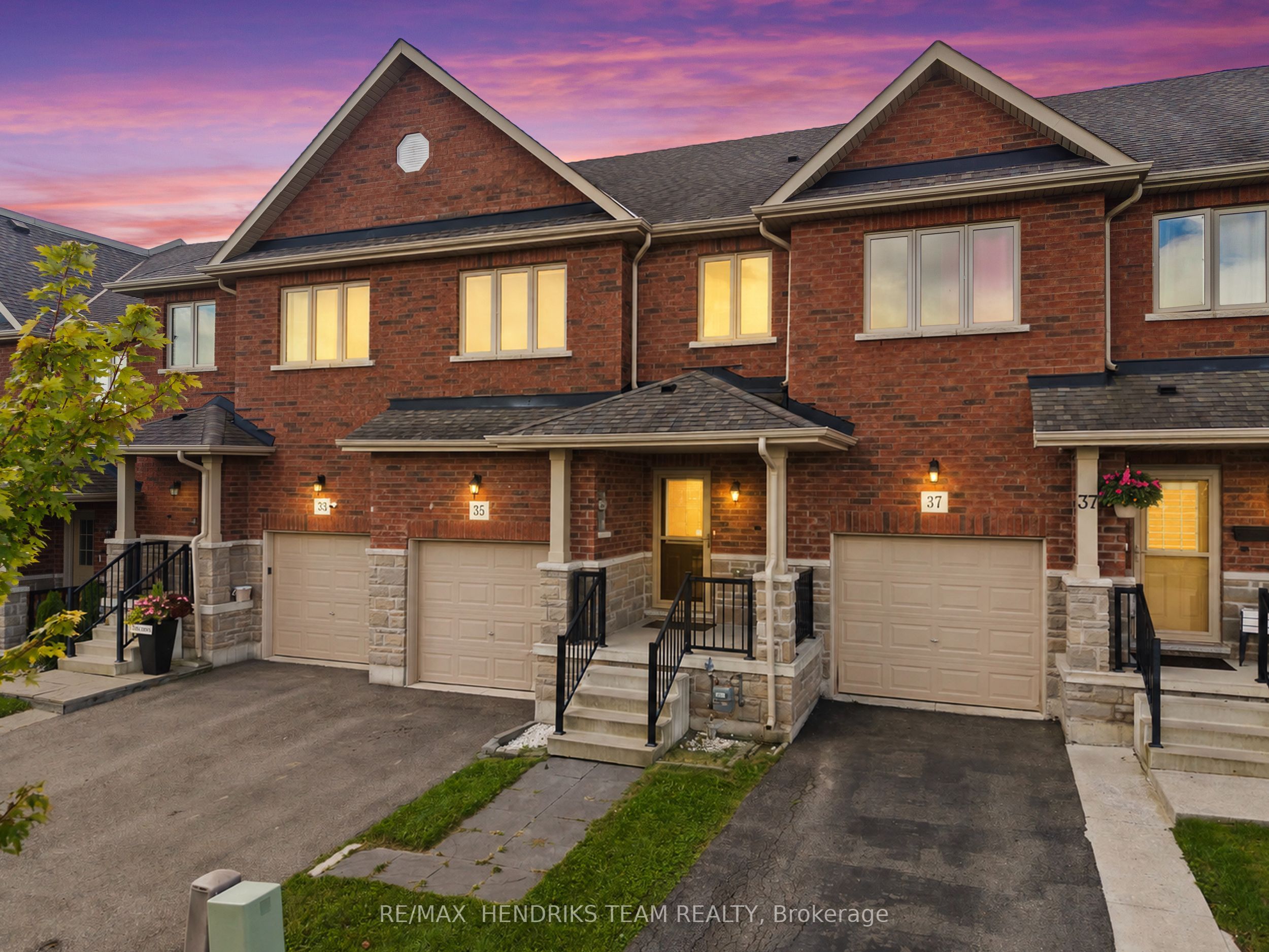 35 Sunset Way, Thorold, ON L0S 1A0