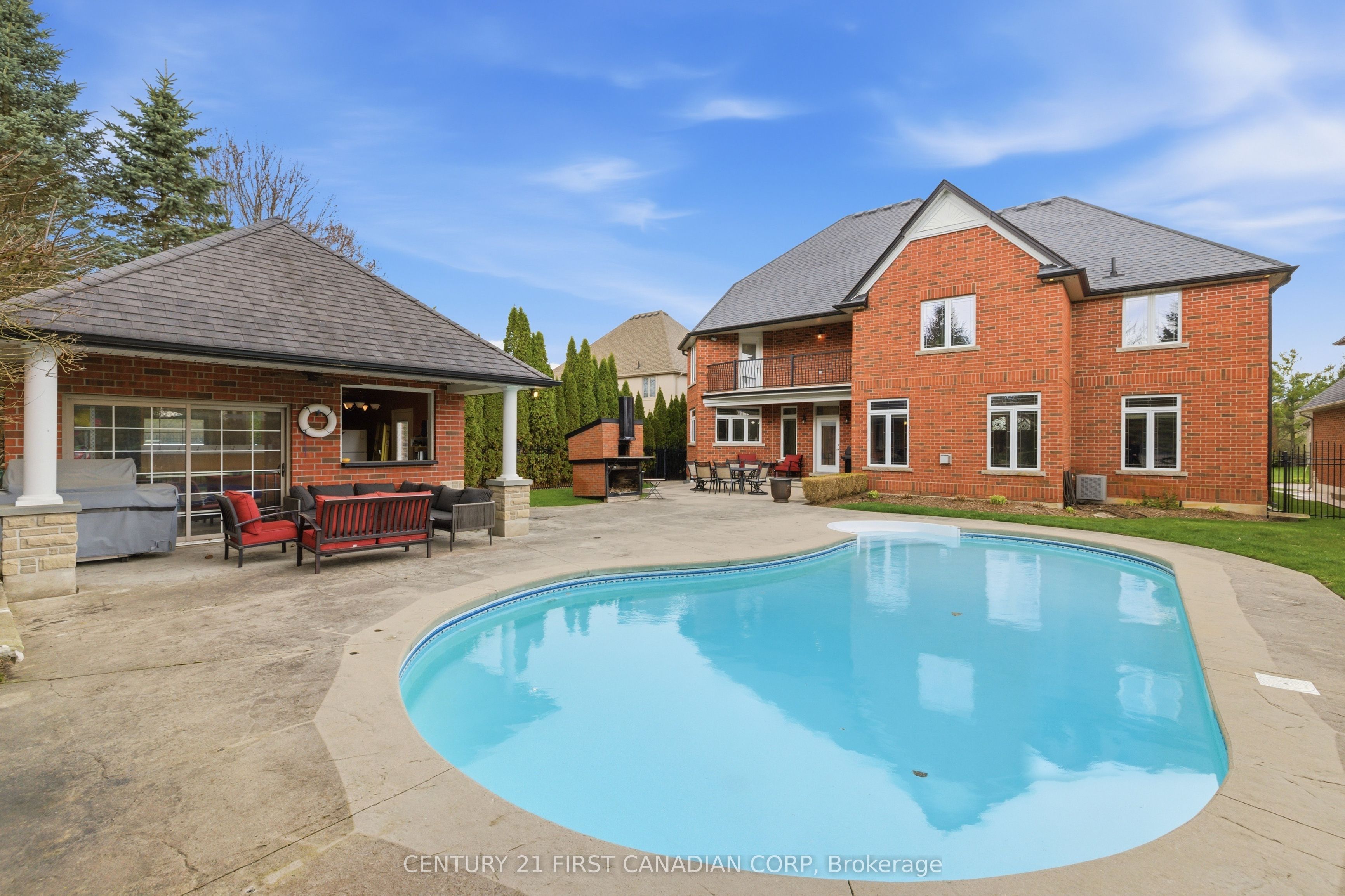 7222 Clayton Walk 2, London South, ON N6P 1W1
