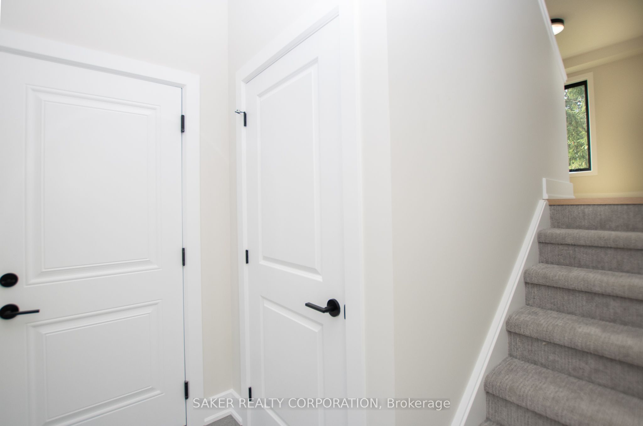 621 REGENT Street, Strathroy-Caradoc, ON N0L 1W0 photo 4