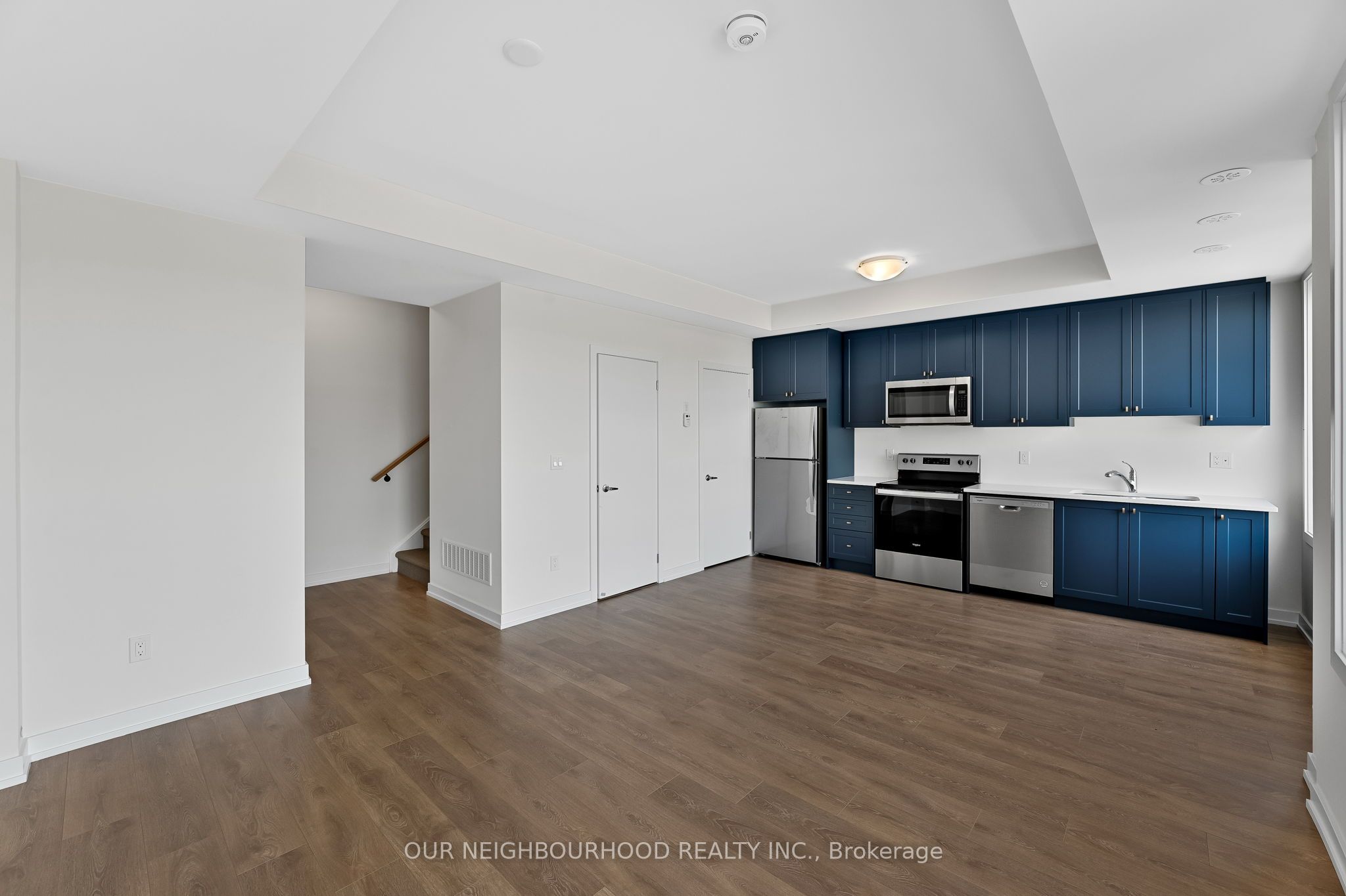 160 Densmore Road 1203, Cobourg, ON K9A 0X8 photo 3