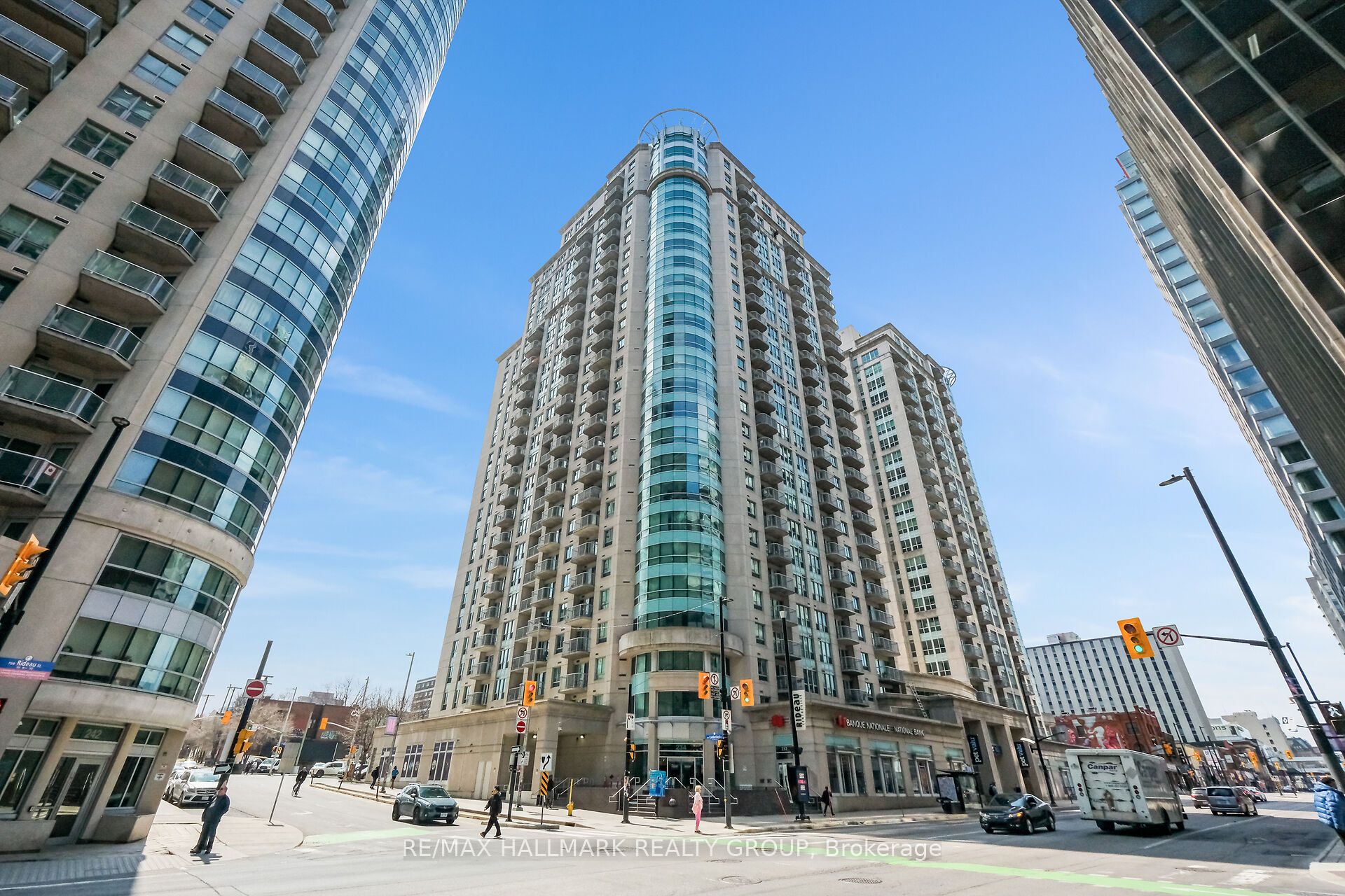 234 Rideau Street 2404, Lower Town - Sandy Hill, ON K1N 0A9 photo 4