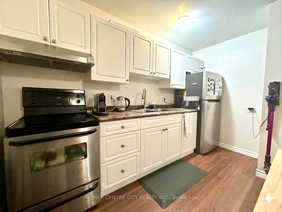 70 Fiddlers Green Road 100, London North, ON N6H 4R4 photo 3