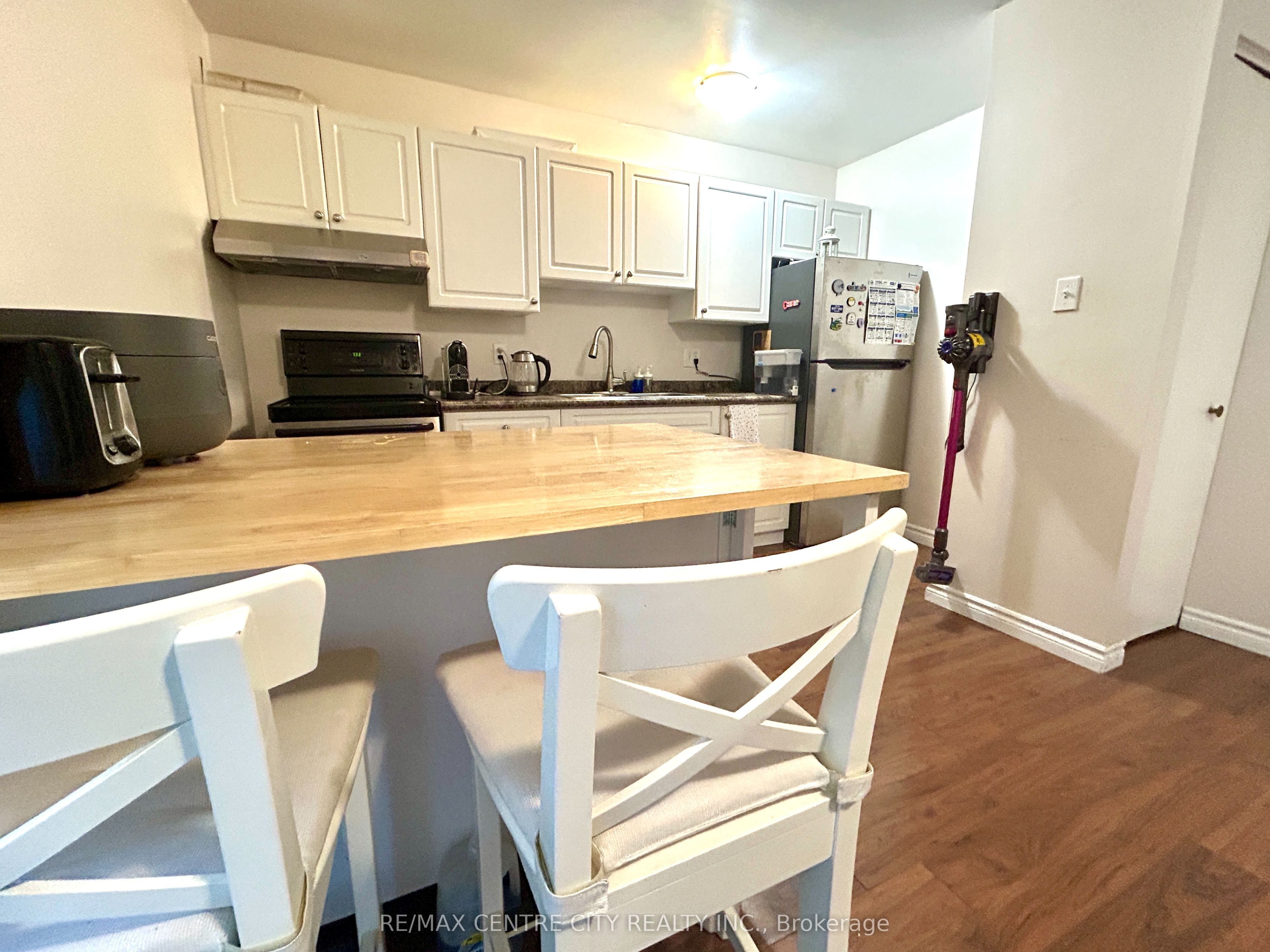 70 Fiddlers Green Road 100, London North, ON N6H 4R4 photo 4