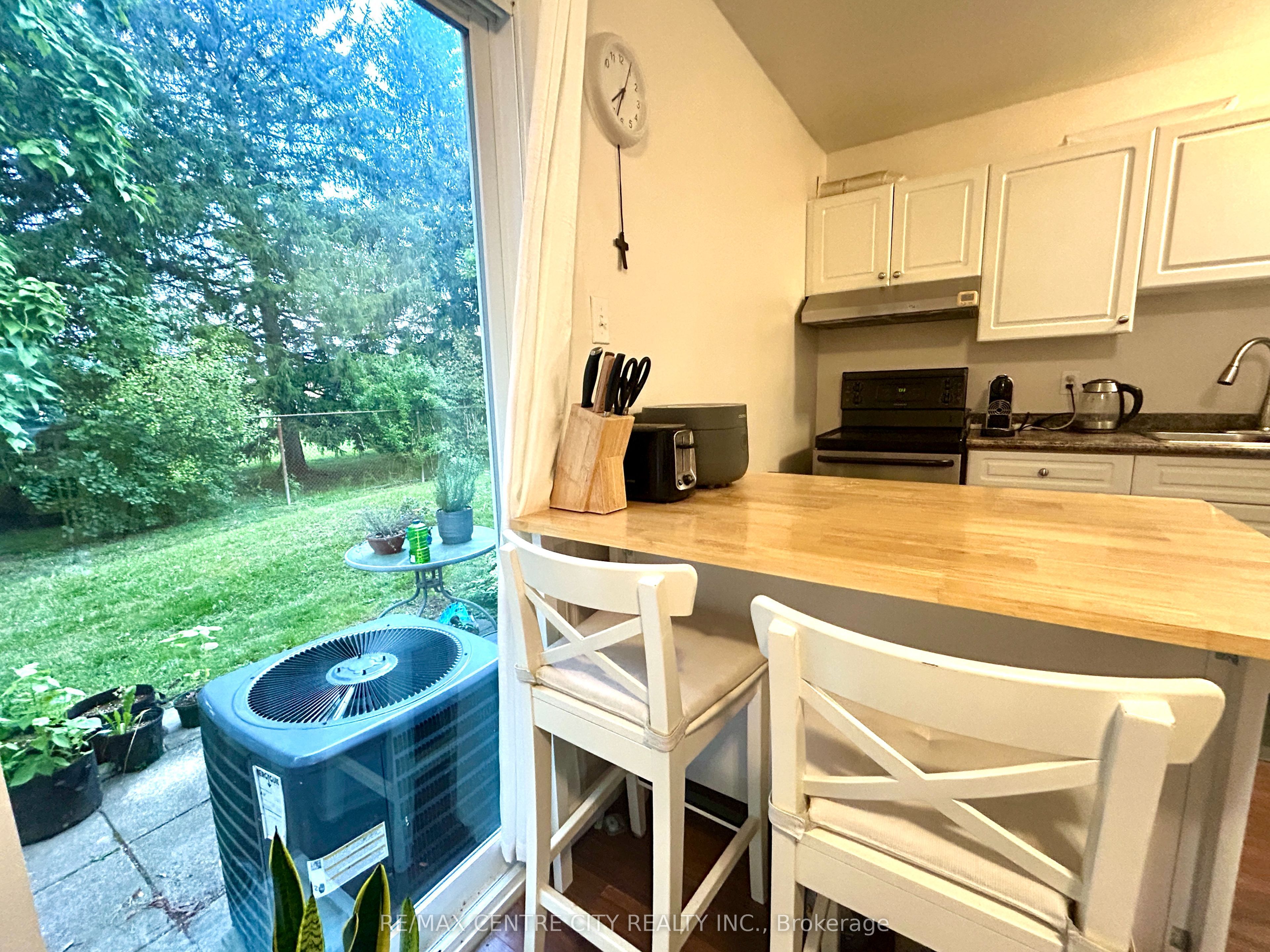70 Fiddlers Green Road 100, London North, ON N6H 4R4 photo 5