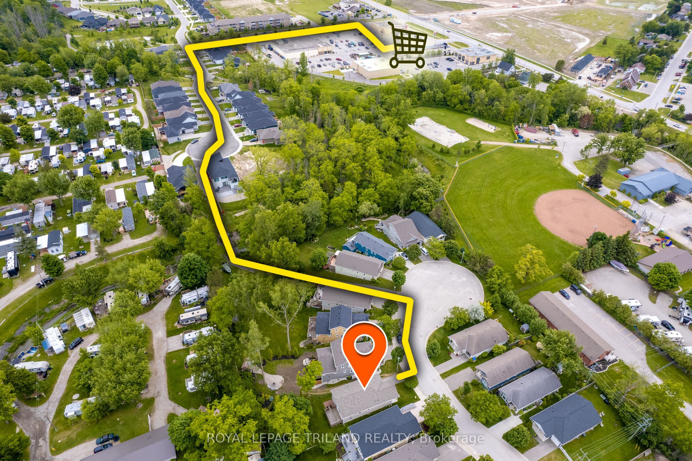 17 VILLAGE Gate, Lambton Shores, ON N0M 1T0 photo 4