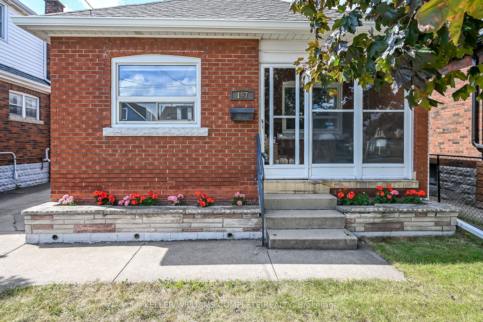 197 FAIRFIELD Avenue, Hamilton, ON L9H 5H3 photo 3