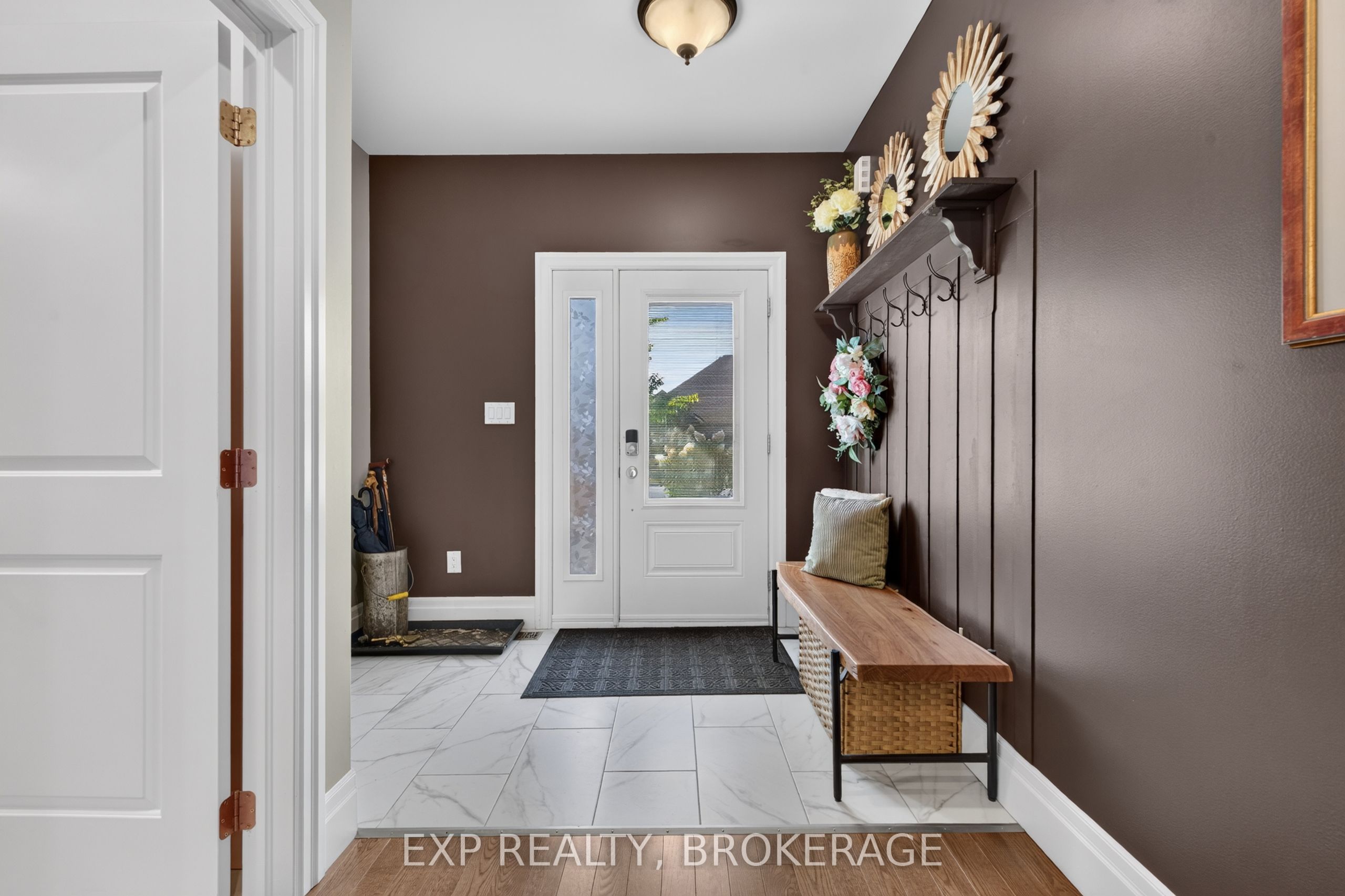 32 CURTIS Street, Prince Edward County, ON K0K 2T0 photo 5